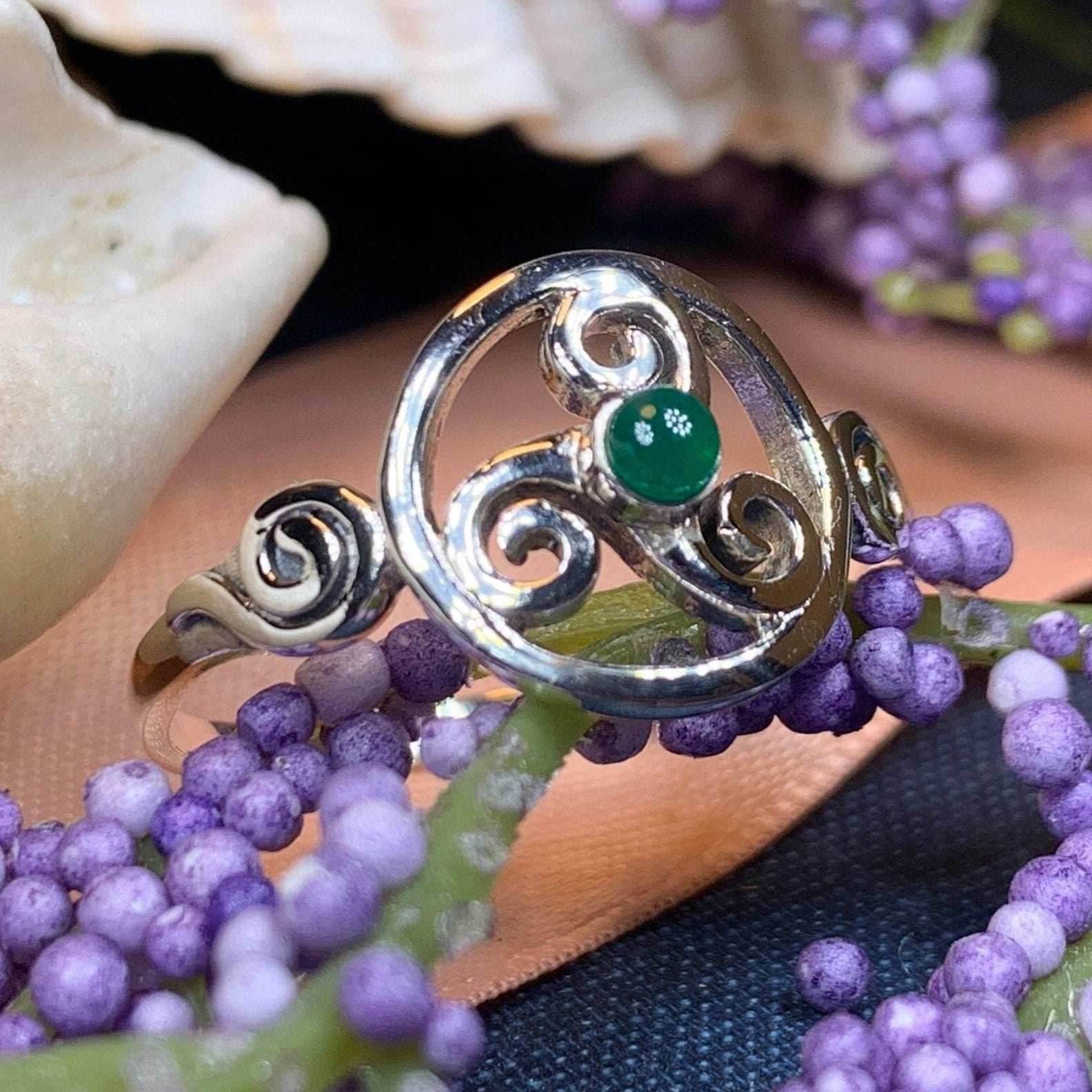 Amrita Celtic Spiral Ring - 5 / Moonstone