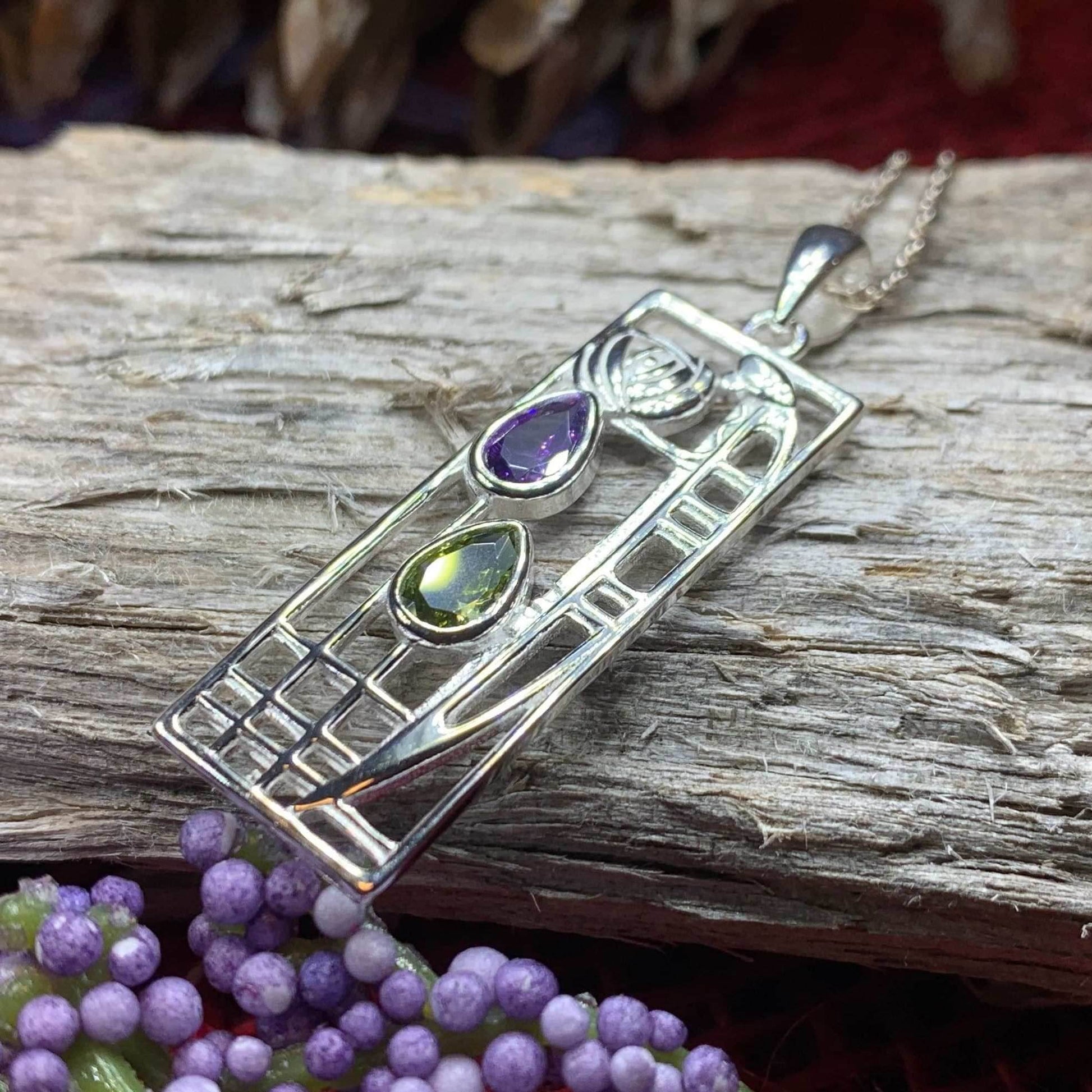 Cairn Lover Mackintosh Necklace - 18