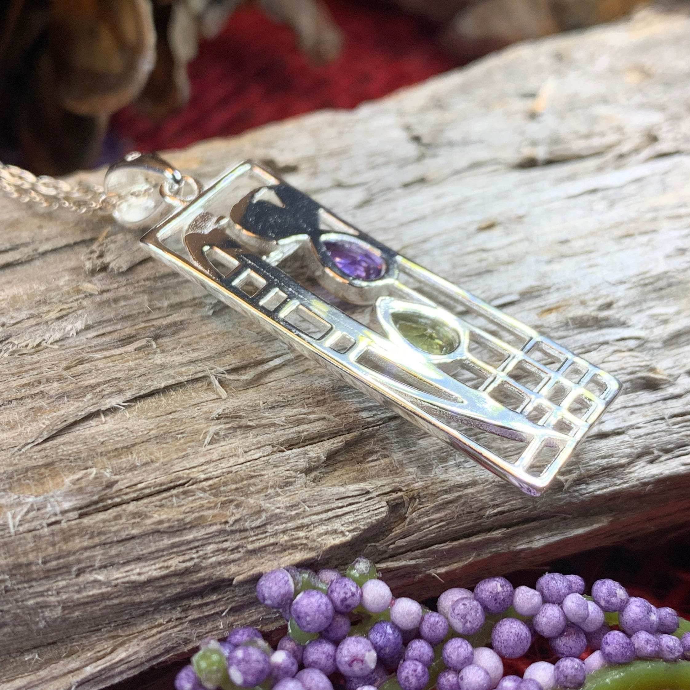 Cairn Lover Mackintosh Necklace - 18