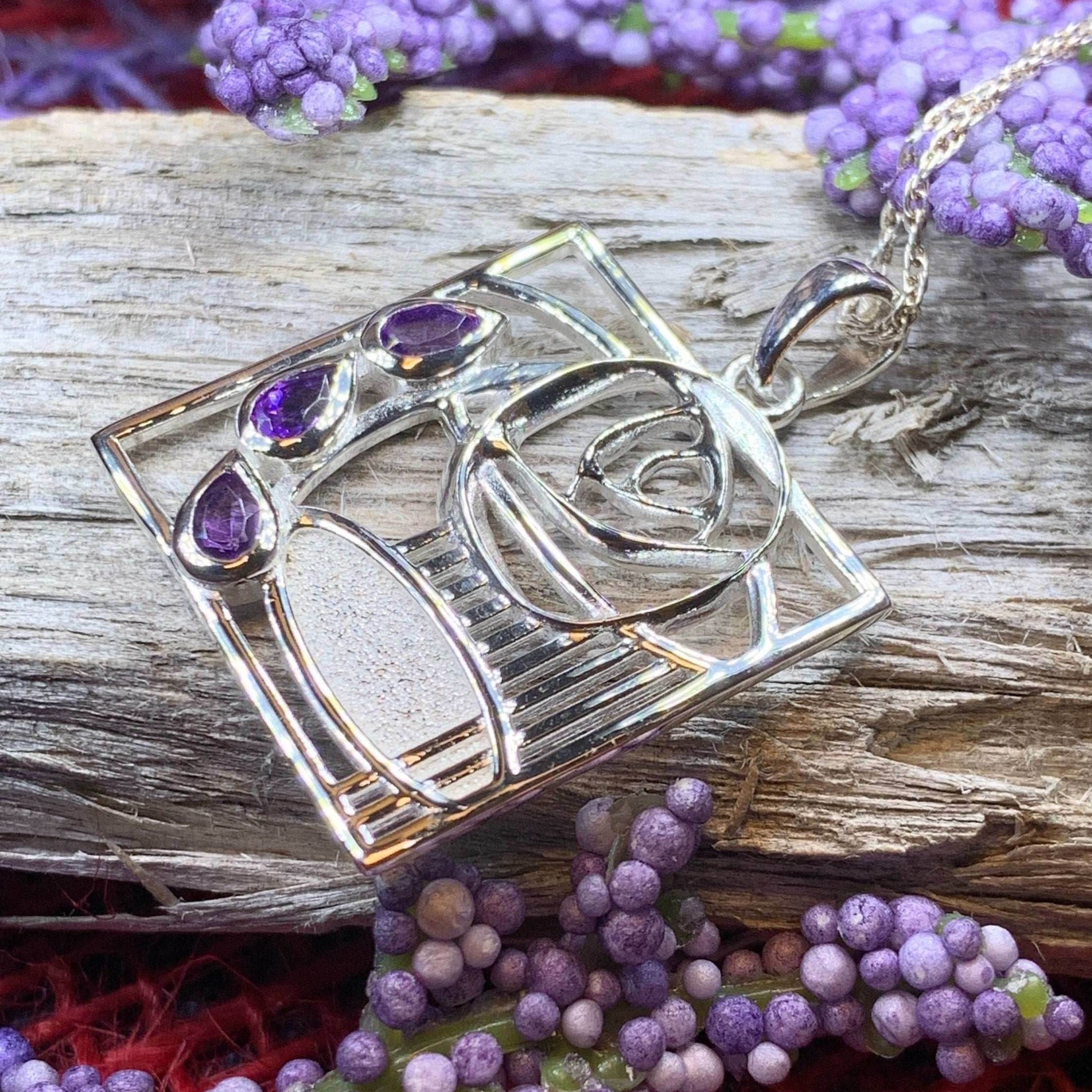 Cairn Clyde Mackintosh Necklace - 18