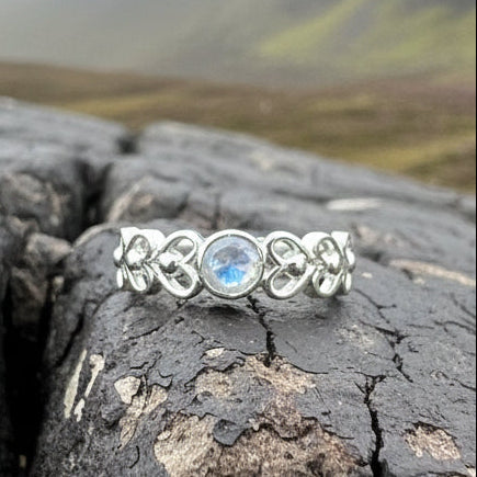 Jarida Celtic Love Knot Ring