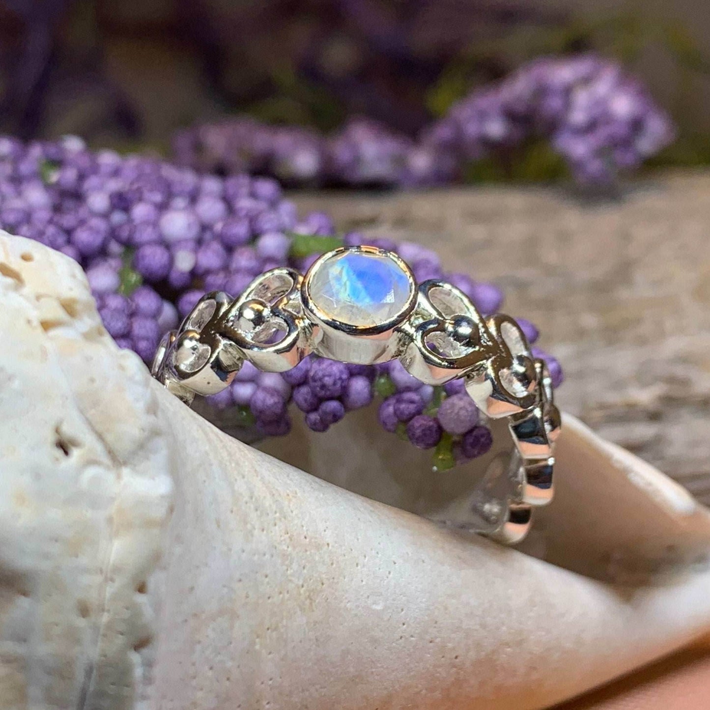 Jarida Celtic Love Knot Ring - 6