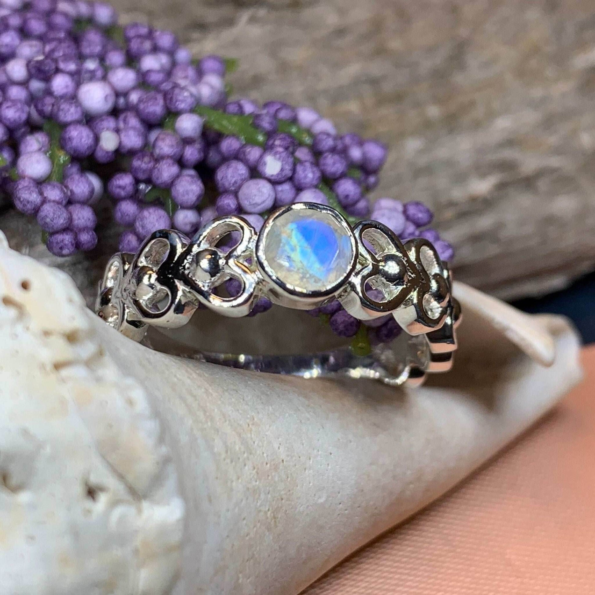 Jarida Celtic Love Knot Ring - 6