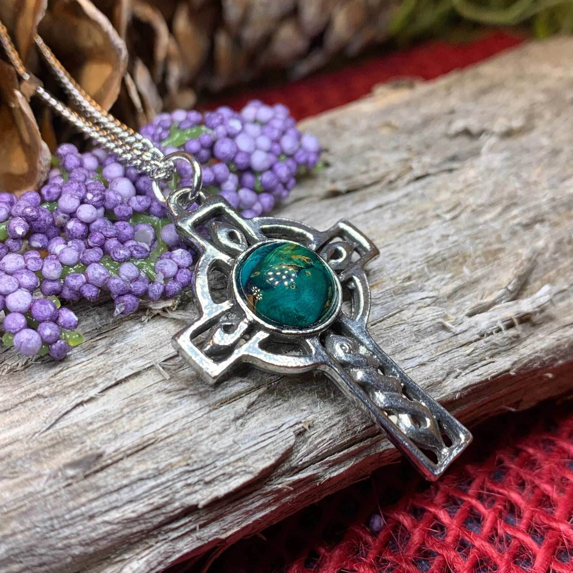 Heathergems Celtic Cross Necklace - Green