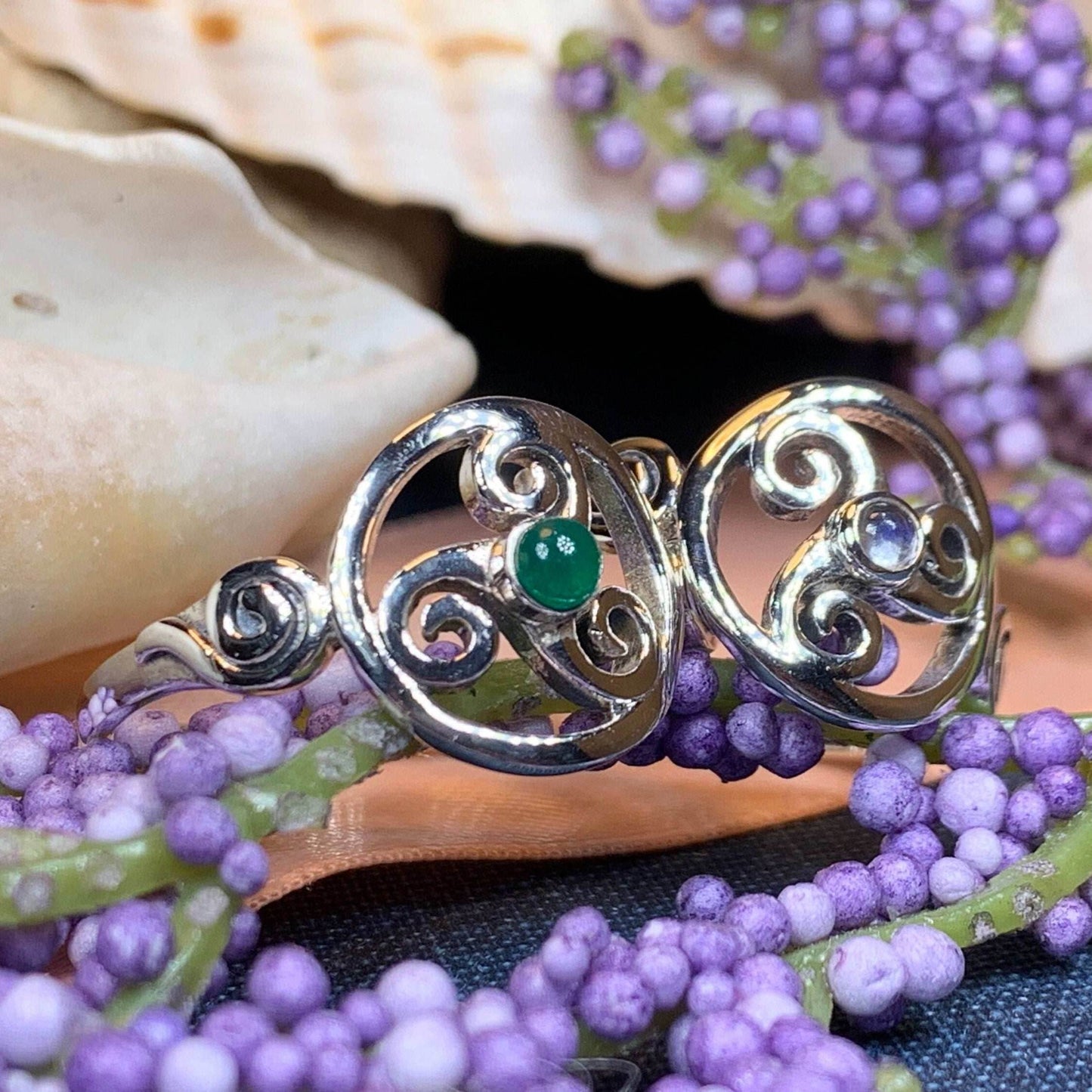 Amrita Celtic Spiral Ring - 5 / Moonstone