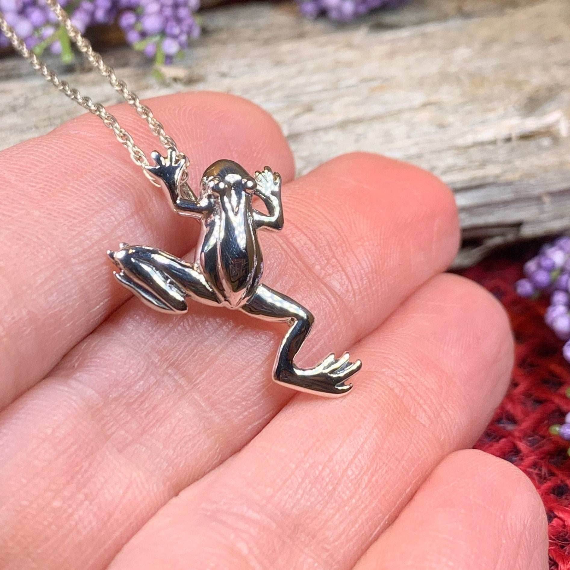 Jumping Frog Necklace - 18