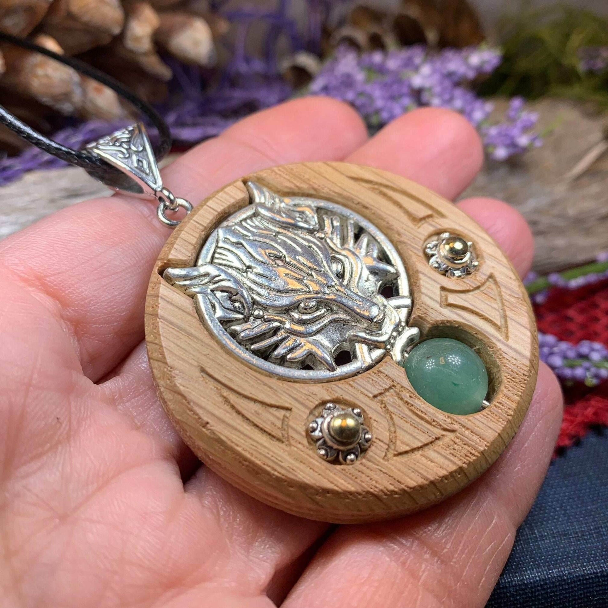 Iroko Forest Wolf Necklace - 