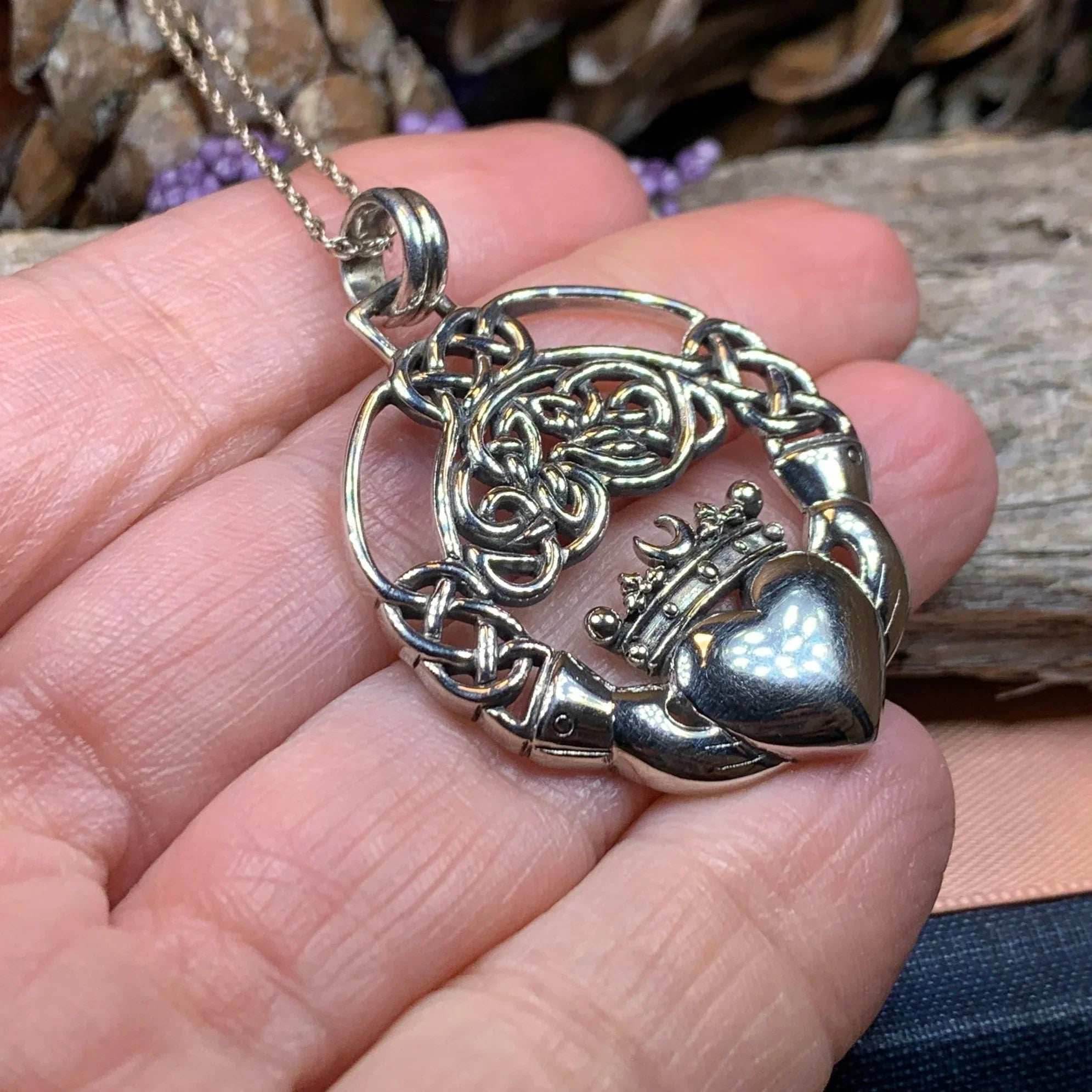 Forever Claddagh Necklace - 18