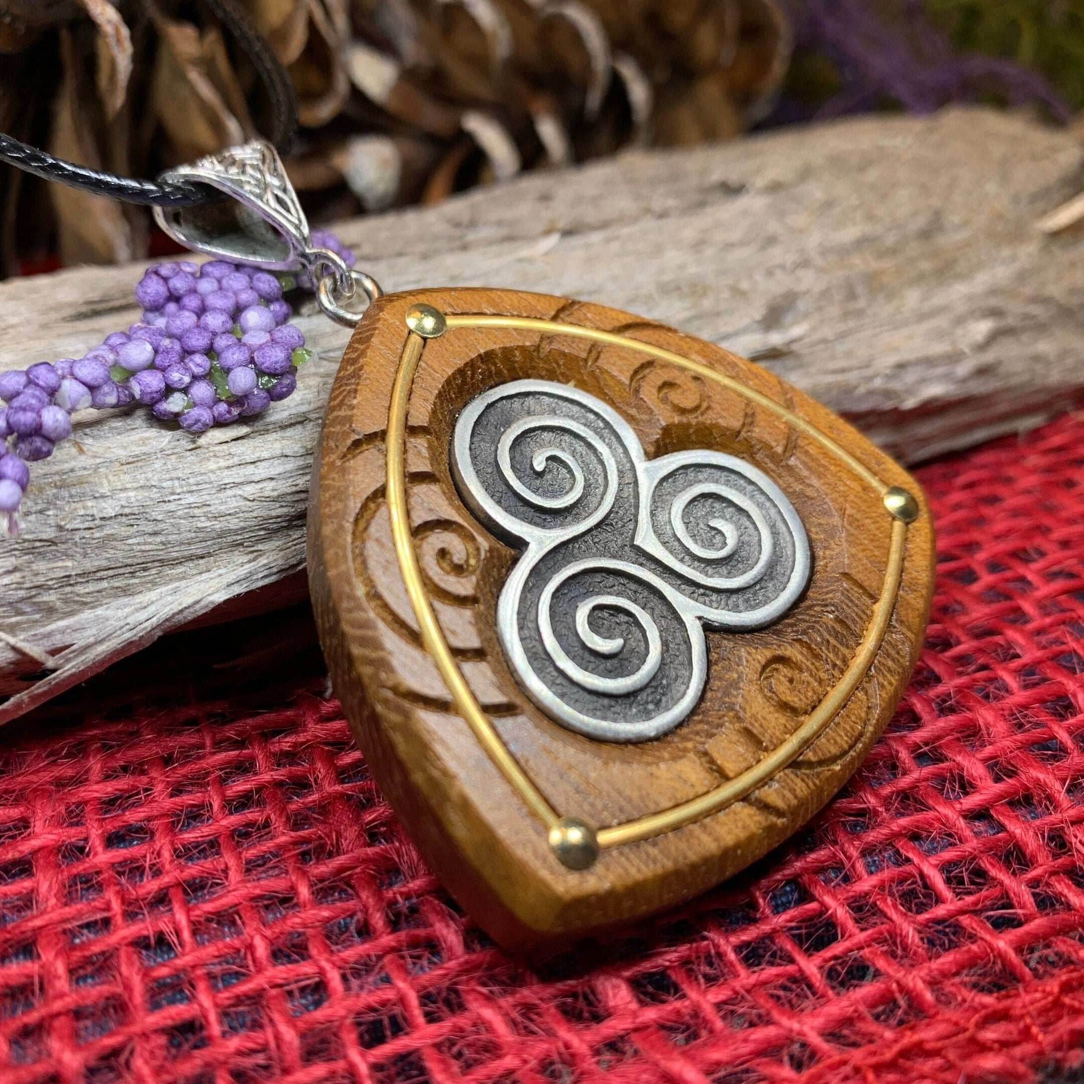 Hallglen Triple Spiral Necklace - 