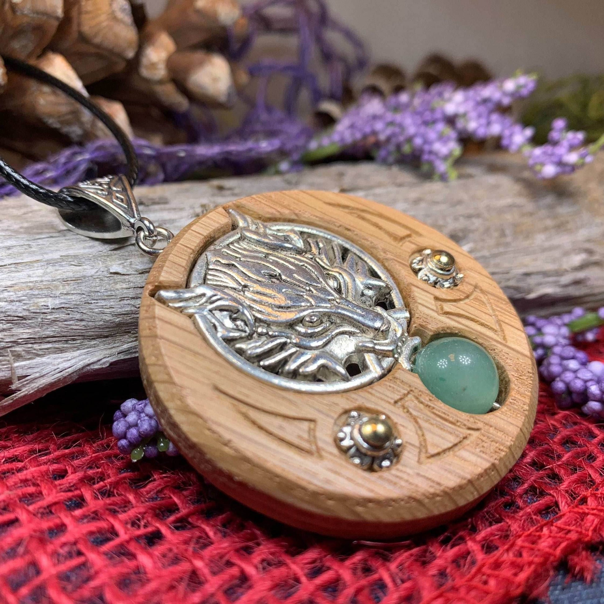 Iroko Forest Wolf Necklace - 