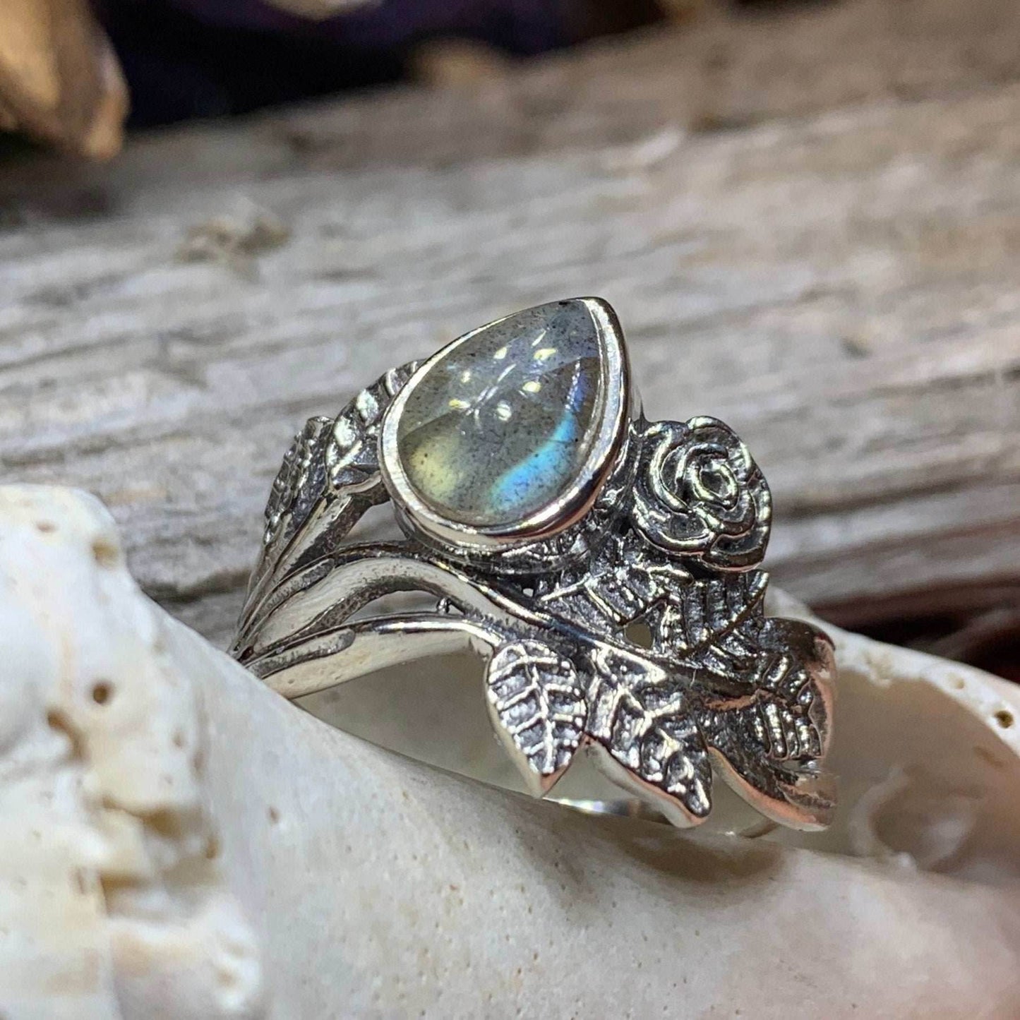 Wild Irish Rose Ring - 6 / Labradorite