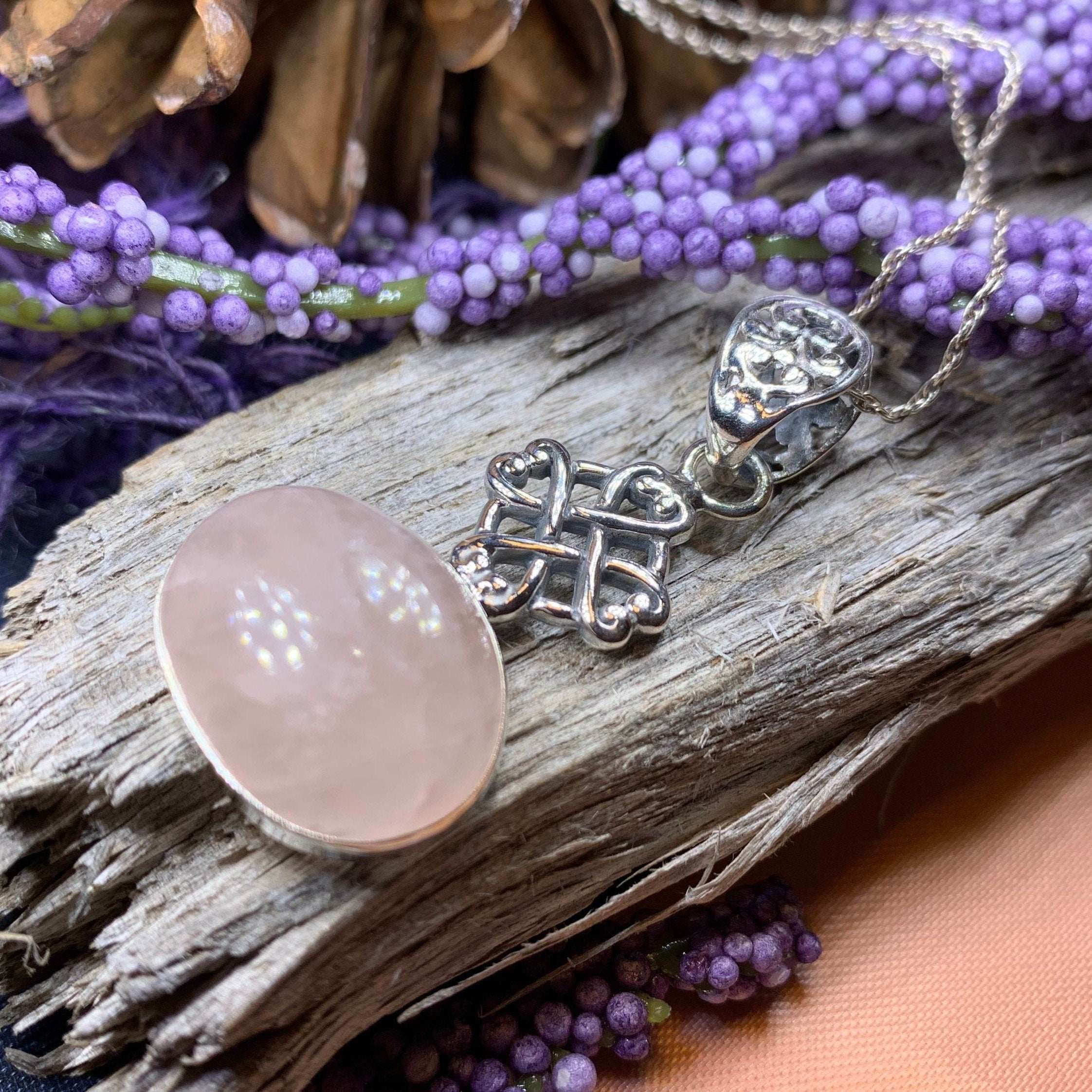 Nyra Celtic Love Knot Necklace - 18 / Labradorite