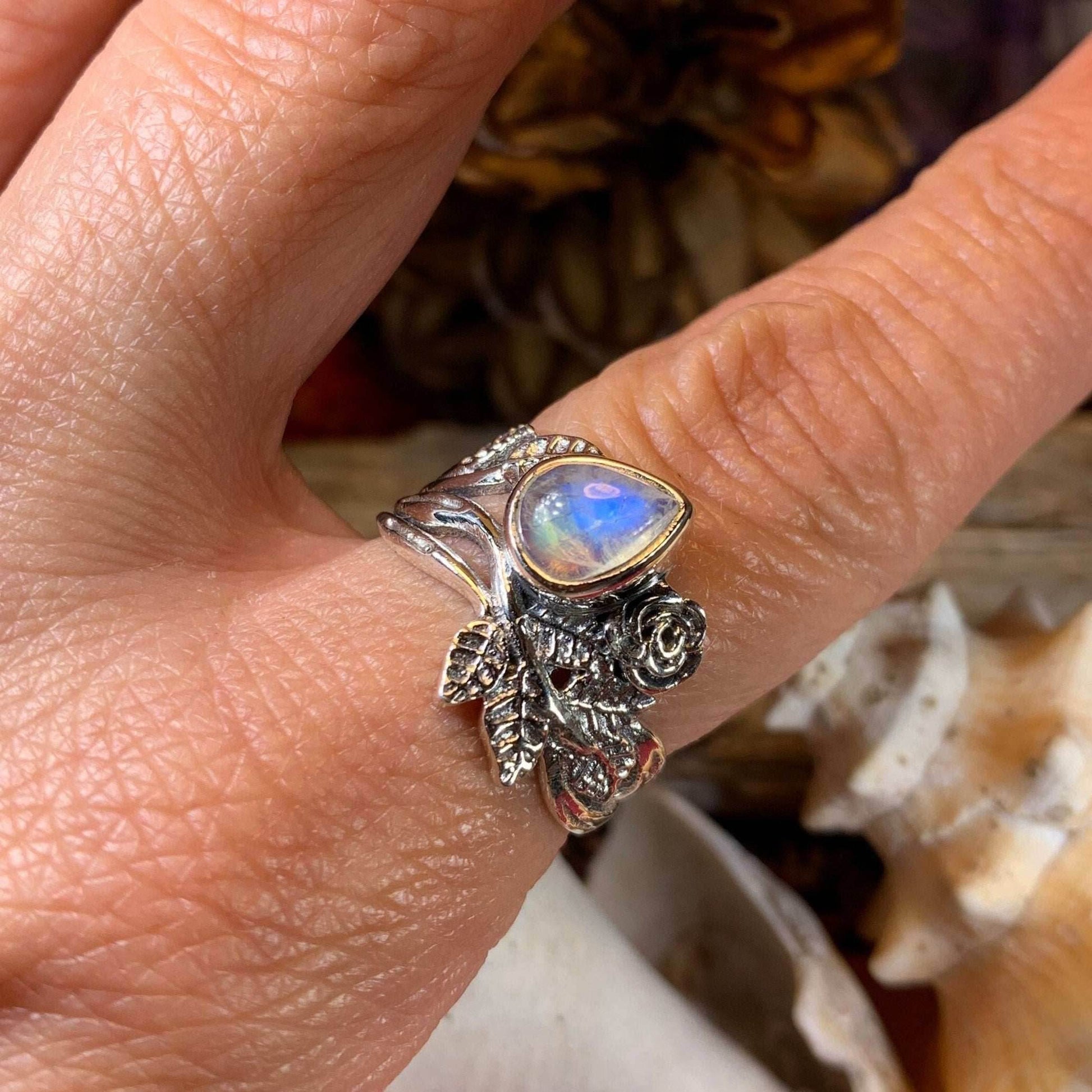 Wild Irish Rose Ring - 6 / Moonstone