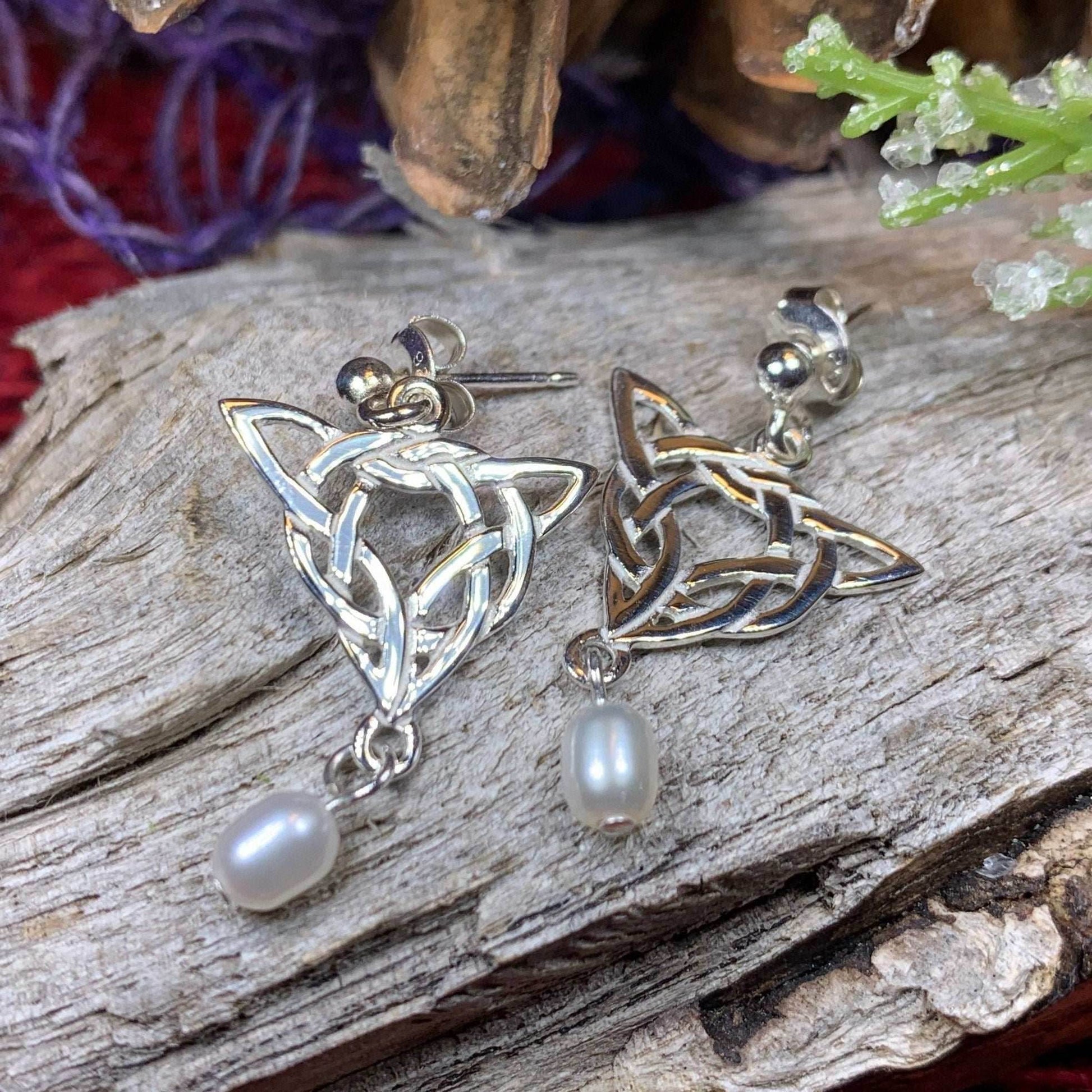 Averie Celtic Knot Earrings - 