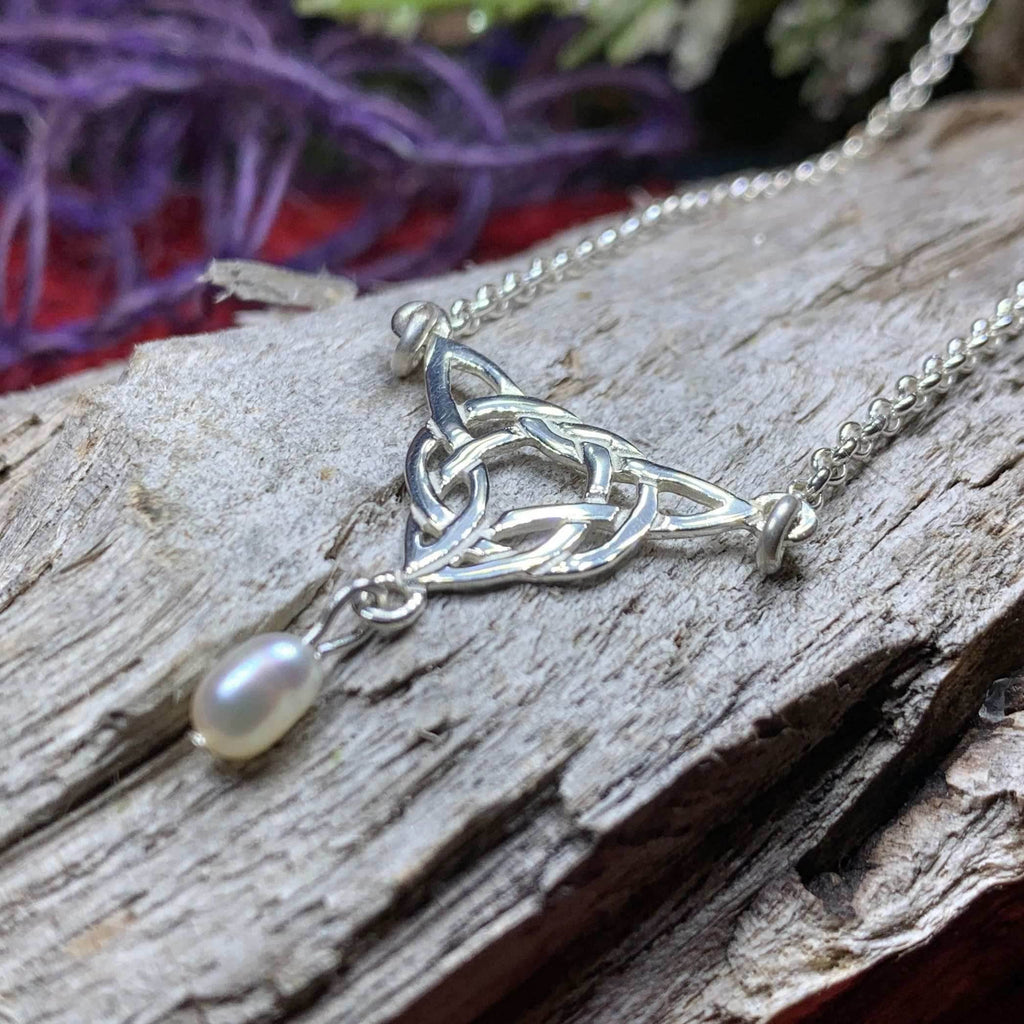 Neamhnaid Celtic Knot Pearl Necklace - 