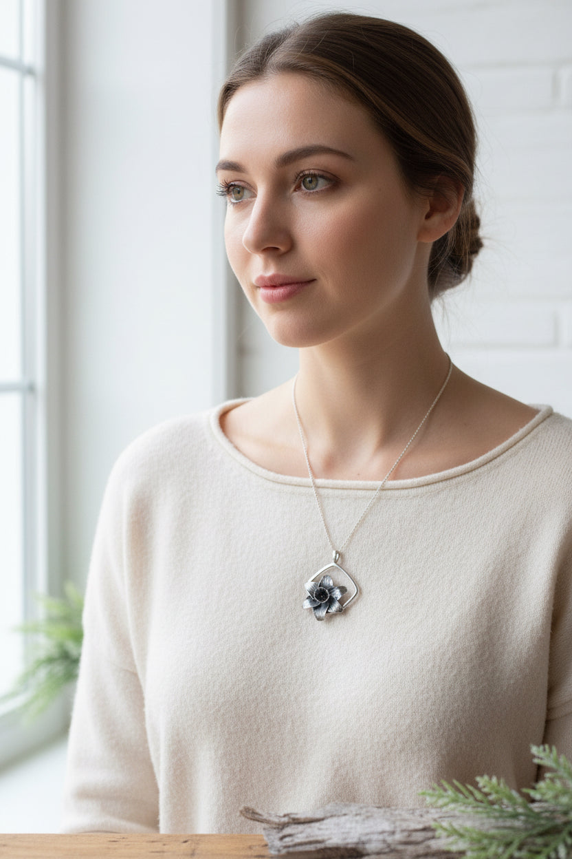Snowdonia Daffodil Necklace