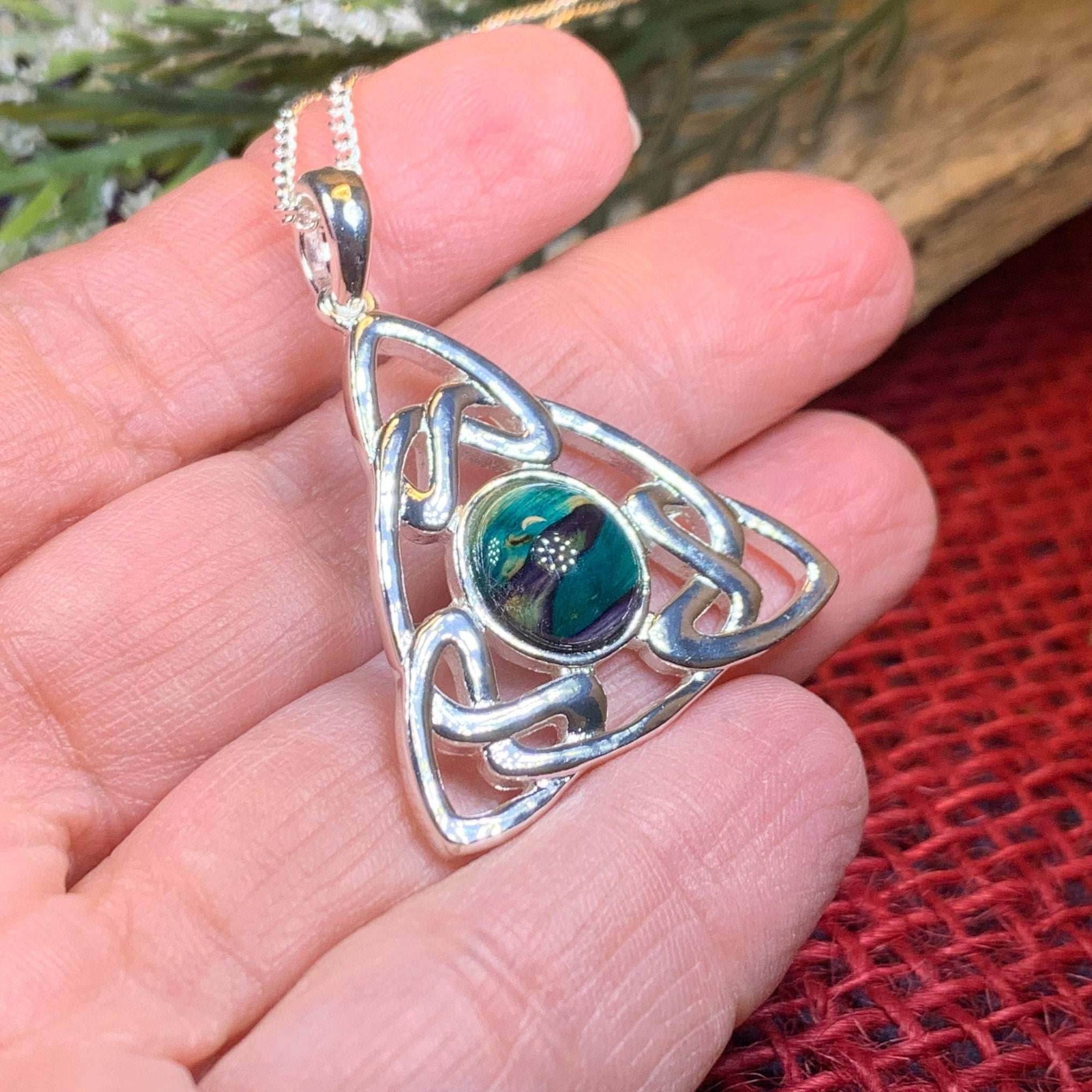 Heathergems Pictish Celtic Knot Necklace - Green
