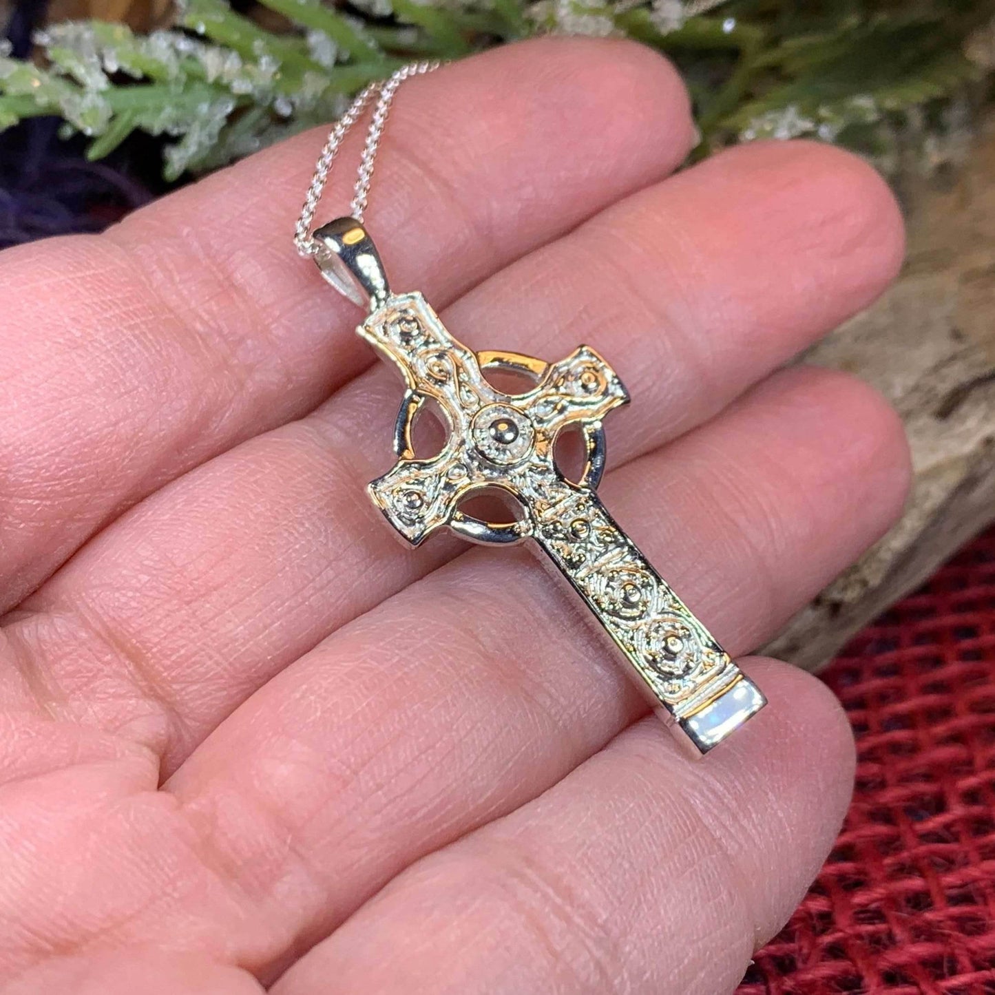 Kildalton Scottish Celtic Cross Necklace - 18