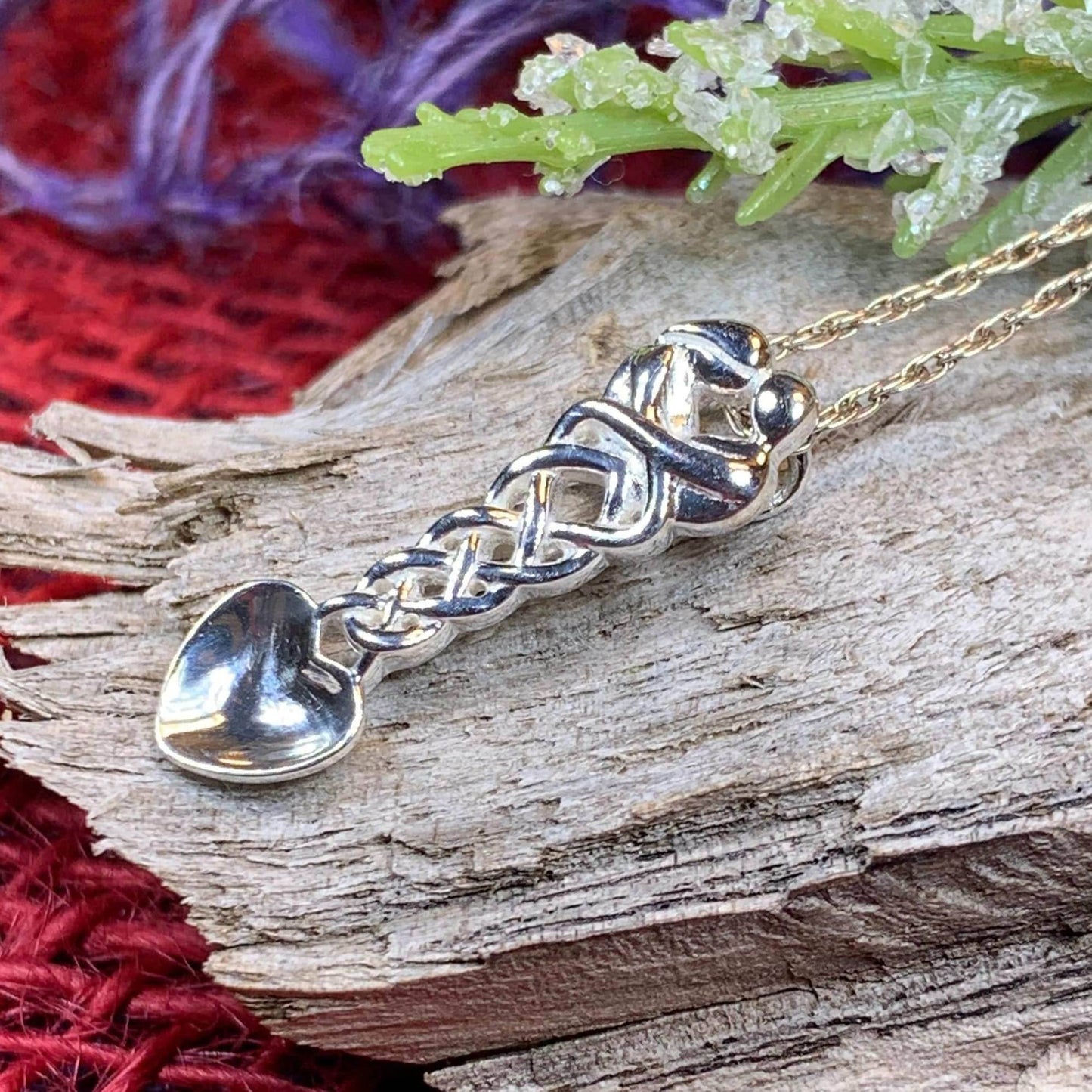 Welsh Loving Arms Love Spoon Necklace - 18