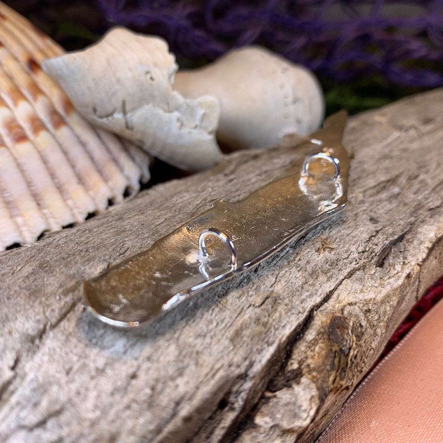 Realistic Sperm Whale Necklace - 18