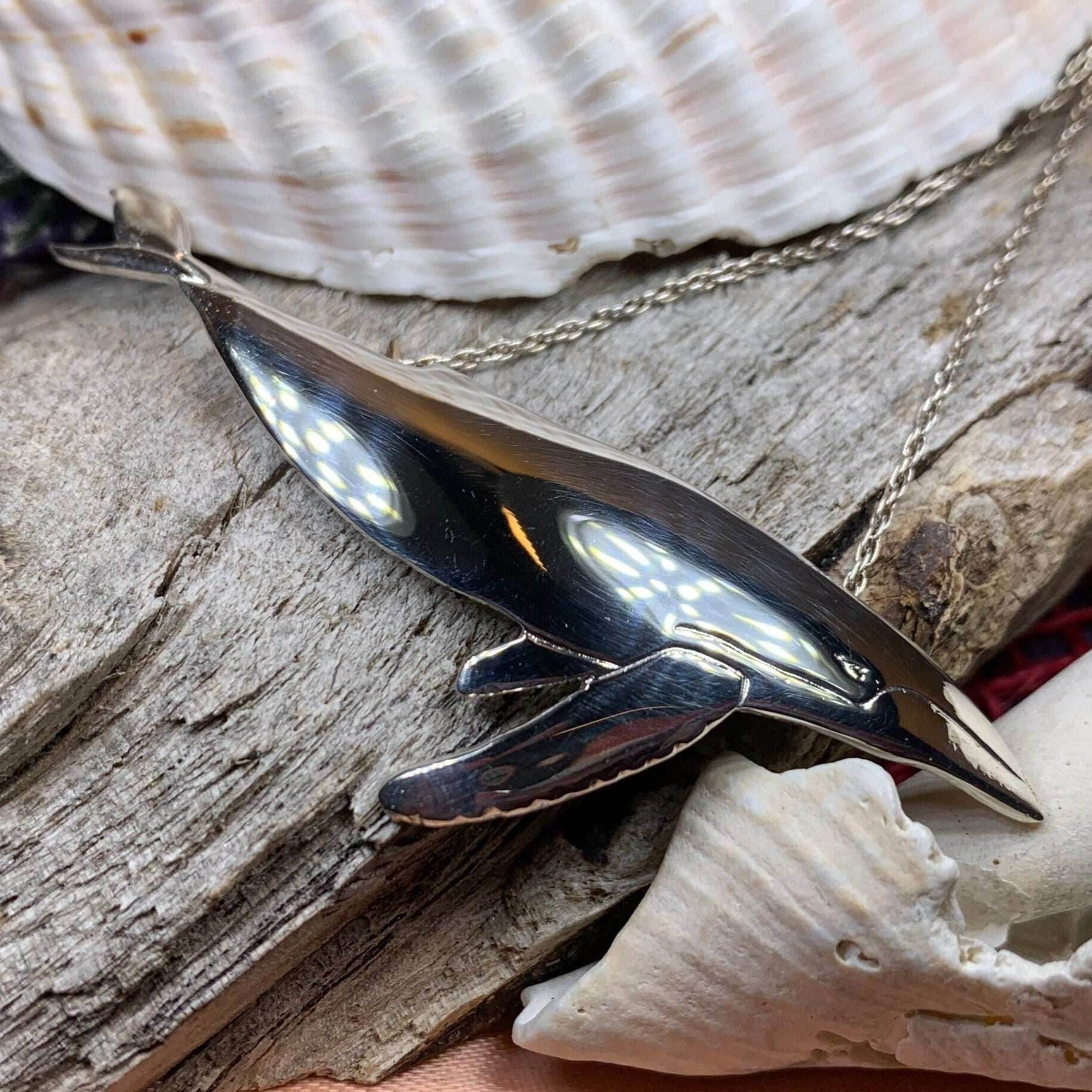 Realistic Humpback Whale Necklace - 18