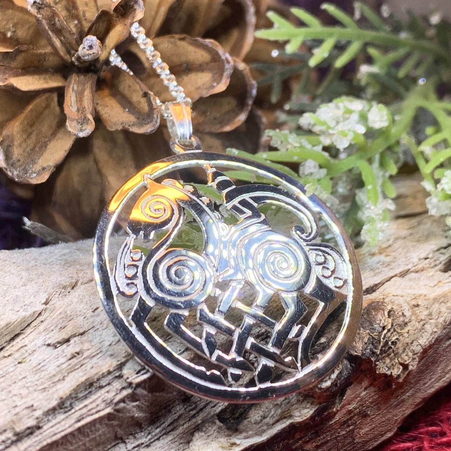 Sleipnir Norse Necklace - 18