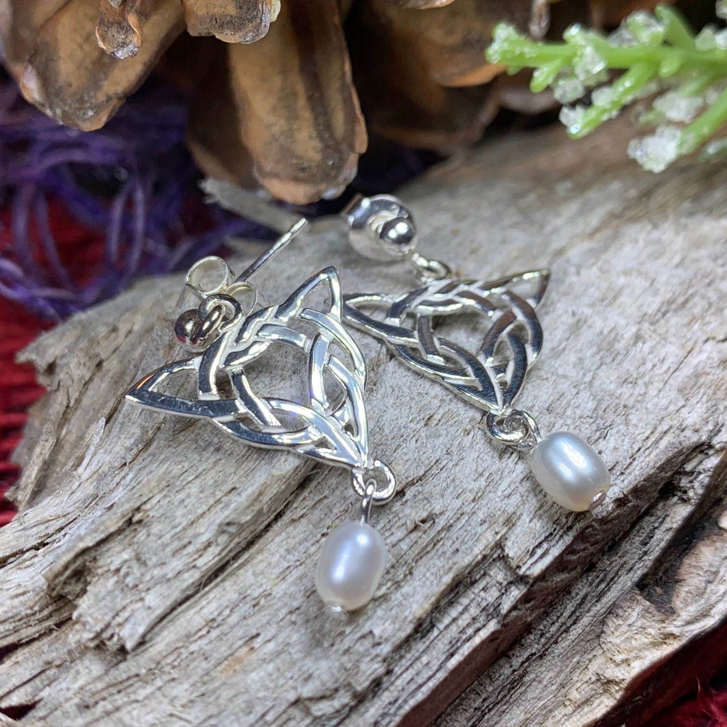 Averie Celtic Knot Earrings - 