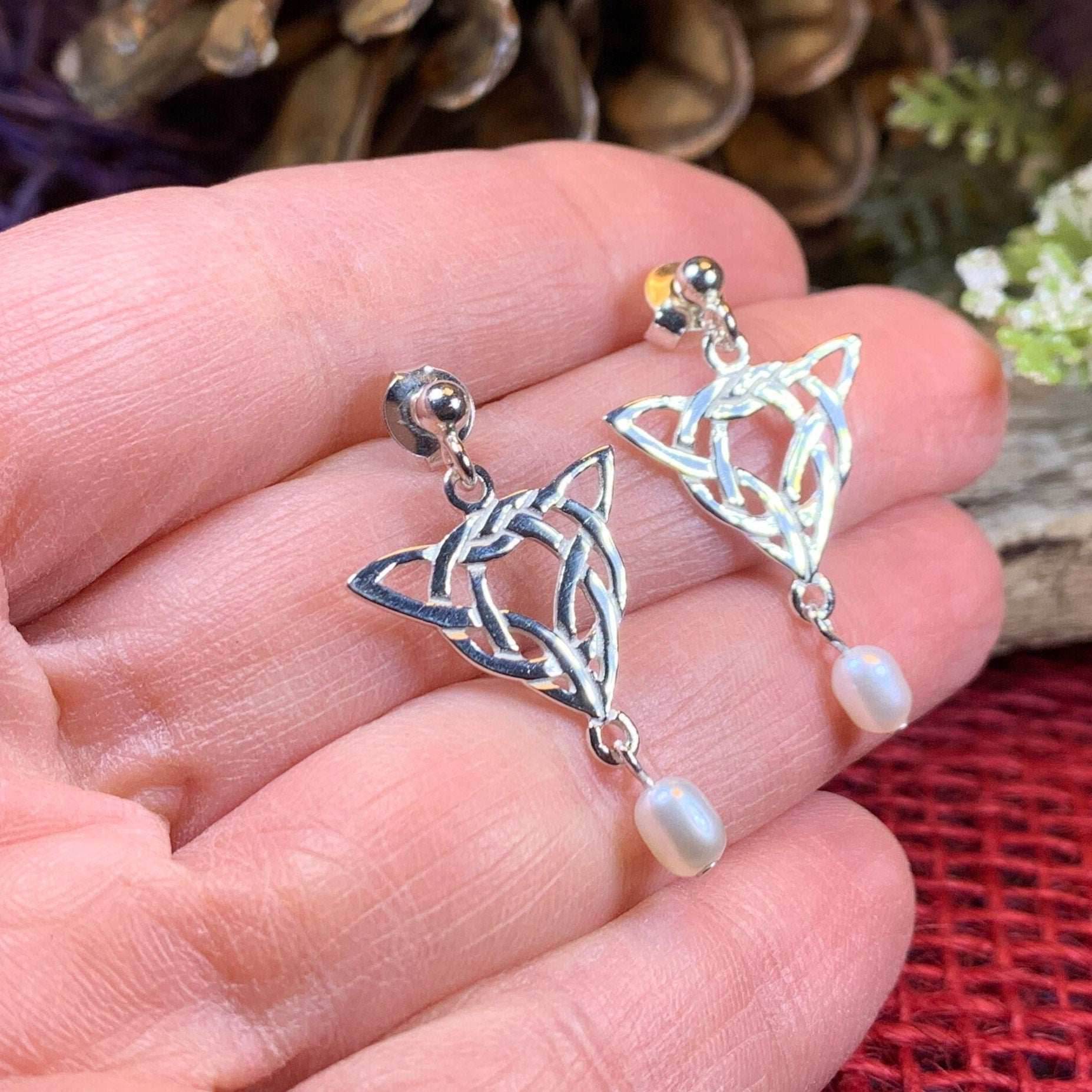 Averie Celtic Knot Earrings - 