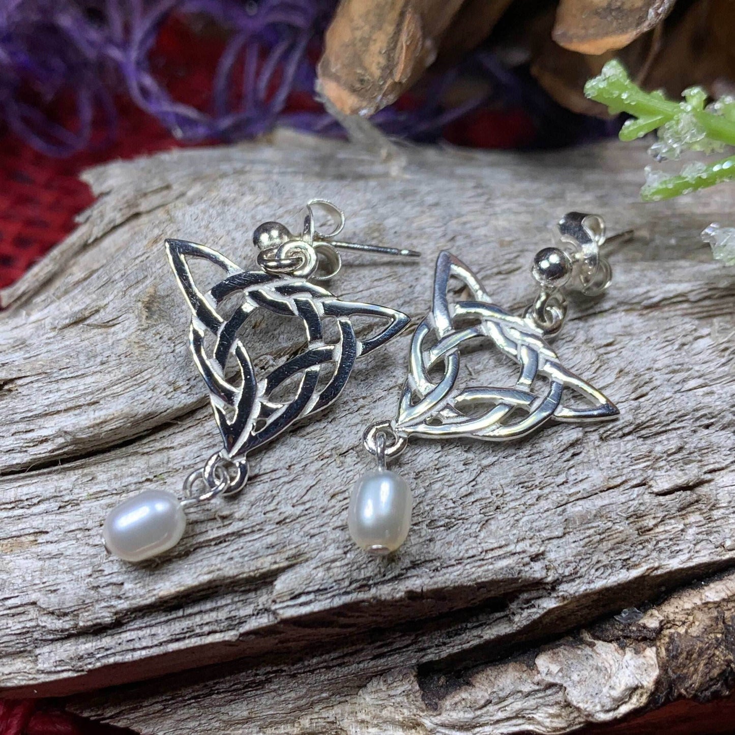 Averie Celtic Knot Earrings - 