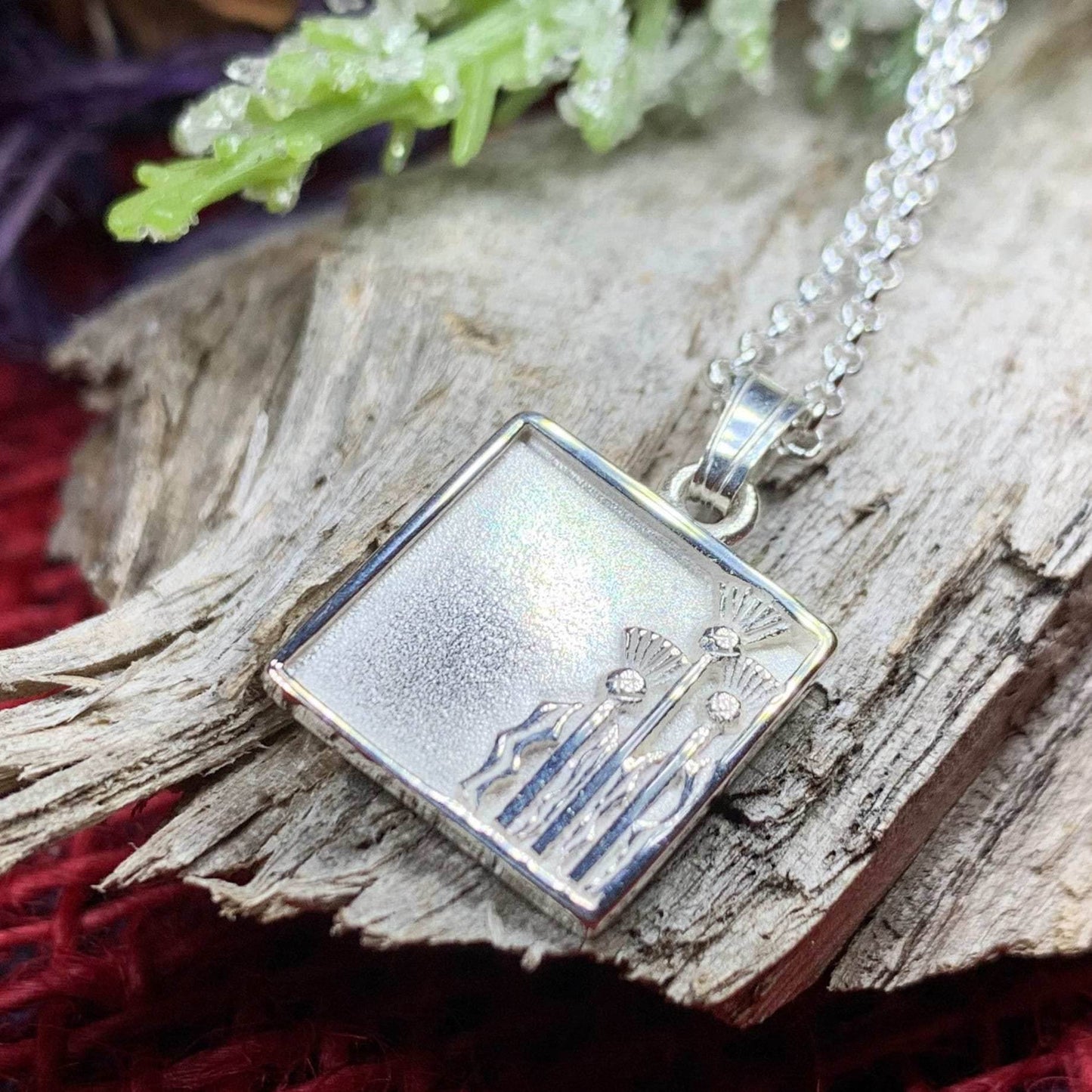 Tarbet Thistle Necklace - 18