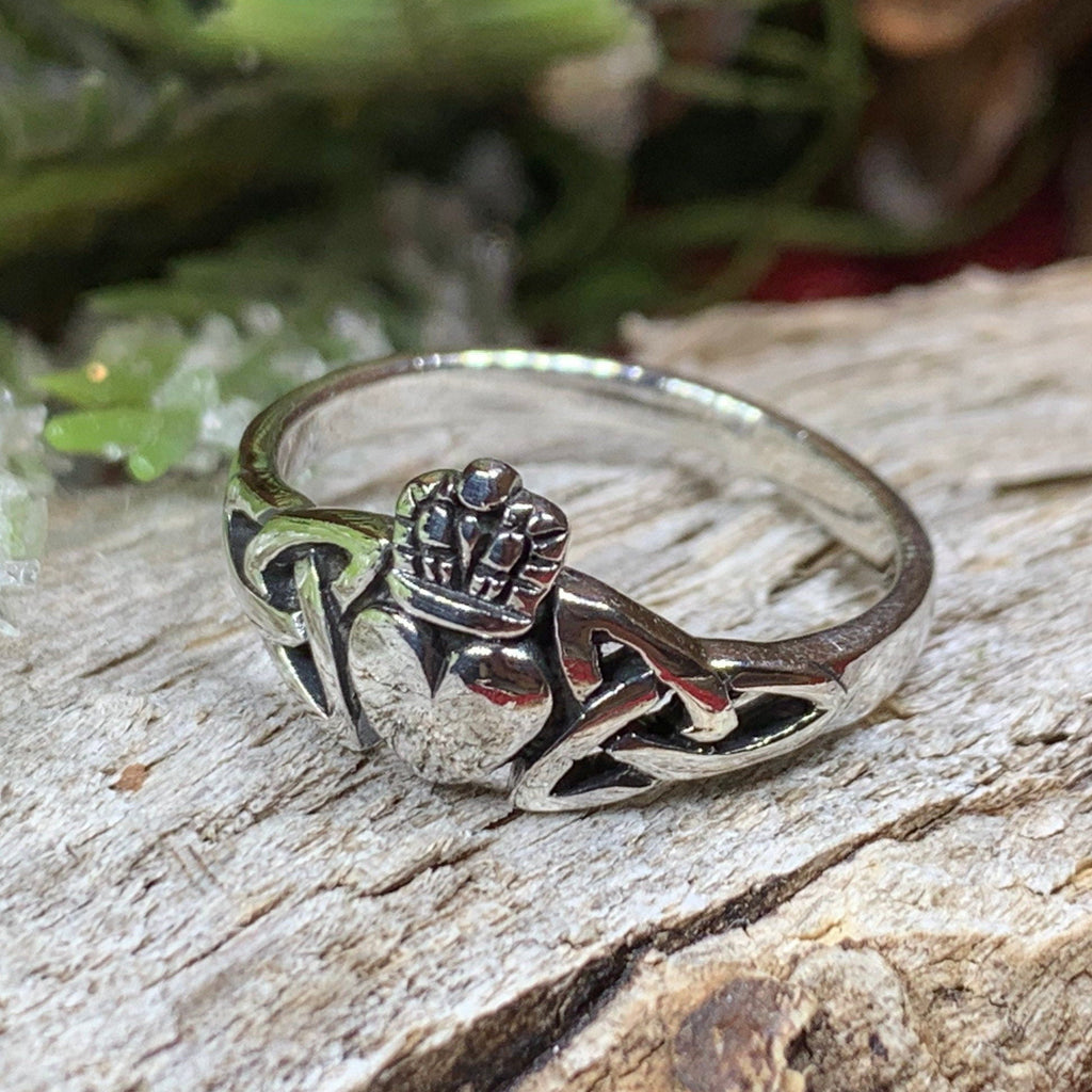 Amrynn Claddagh Ring