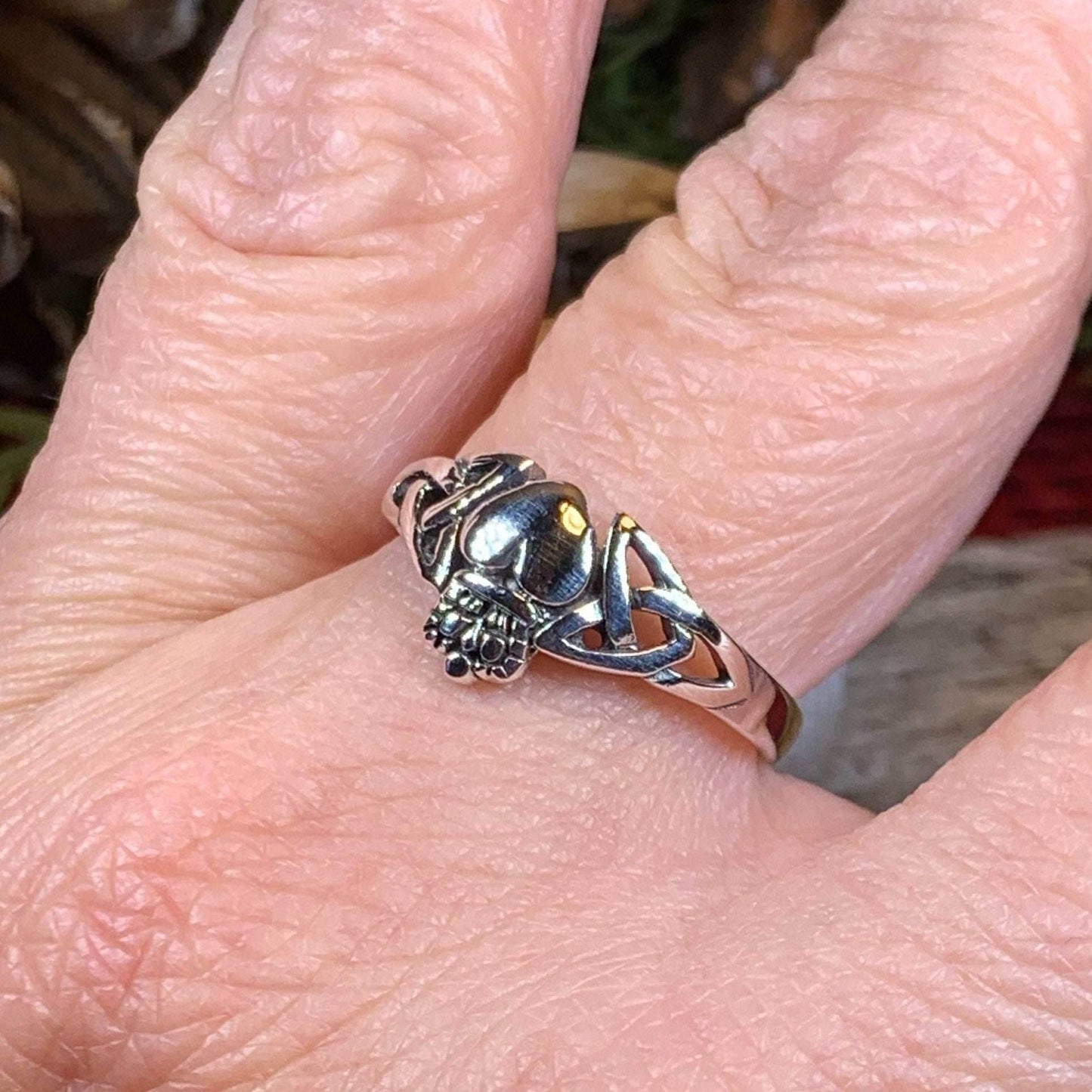 Amrynn Claddagh Ring - 7