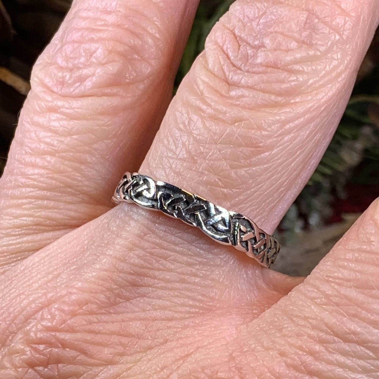 Comfort Celtic Knot Ring - 6