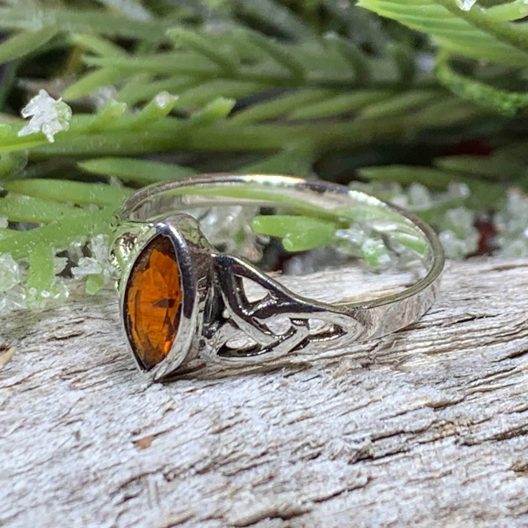 Shannon Celtic Ring - 6 / Amethyst