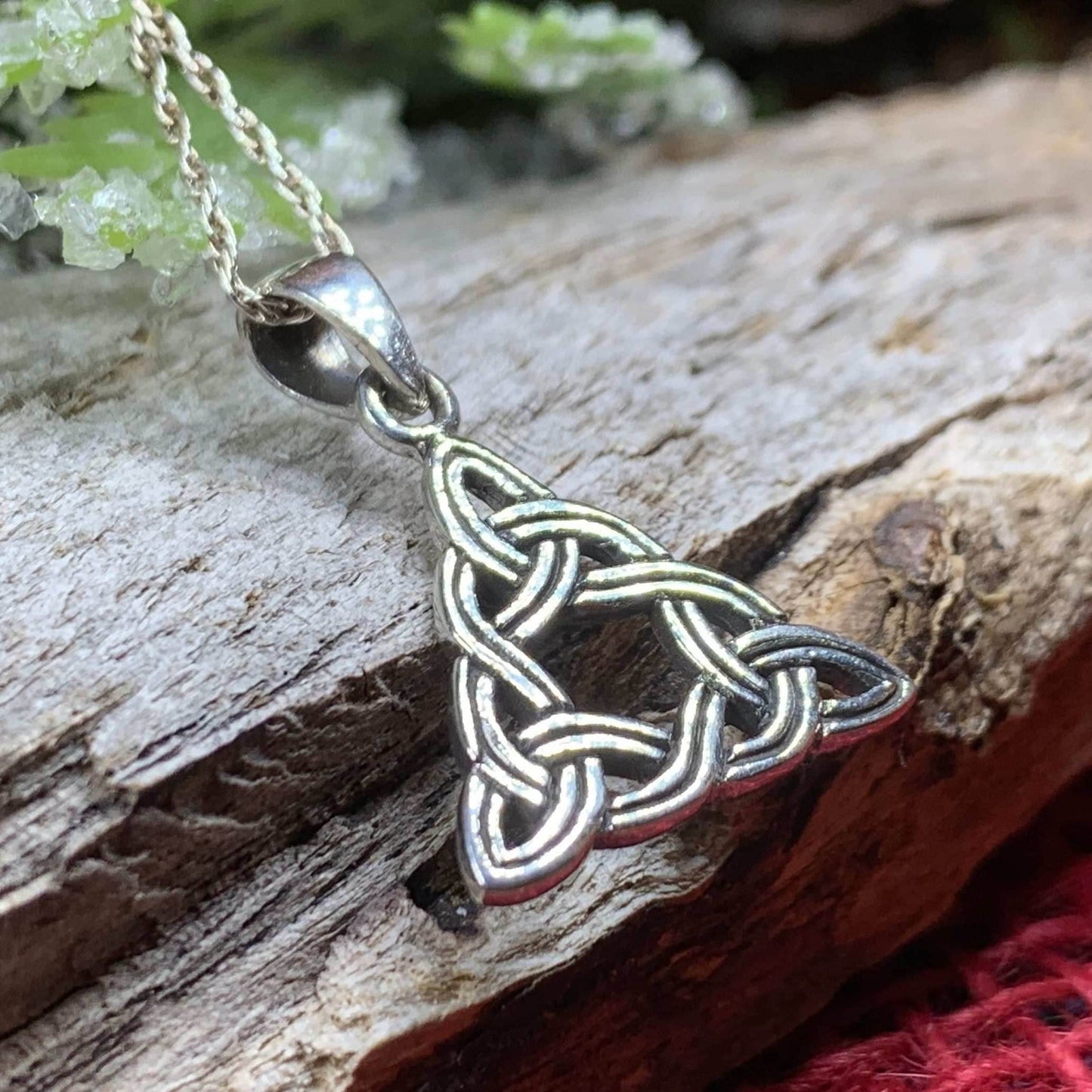 Destiny Celtic Knot Necklace - 18