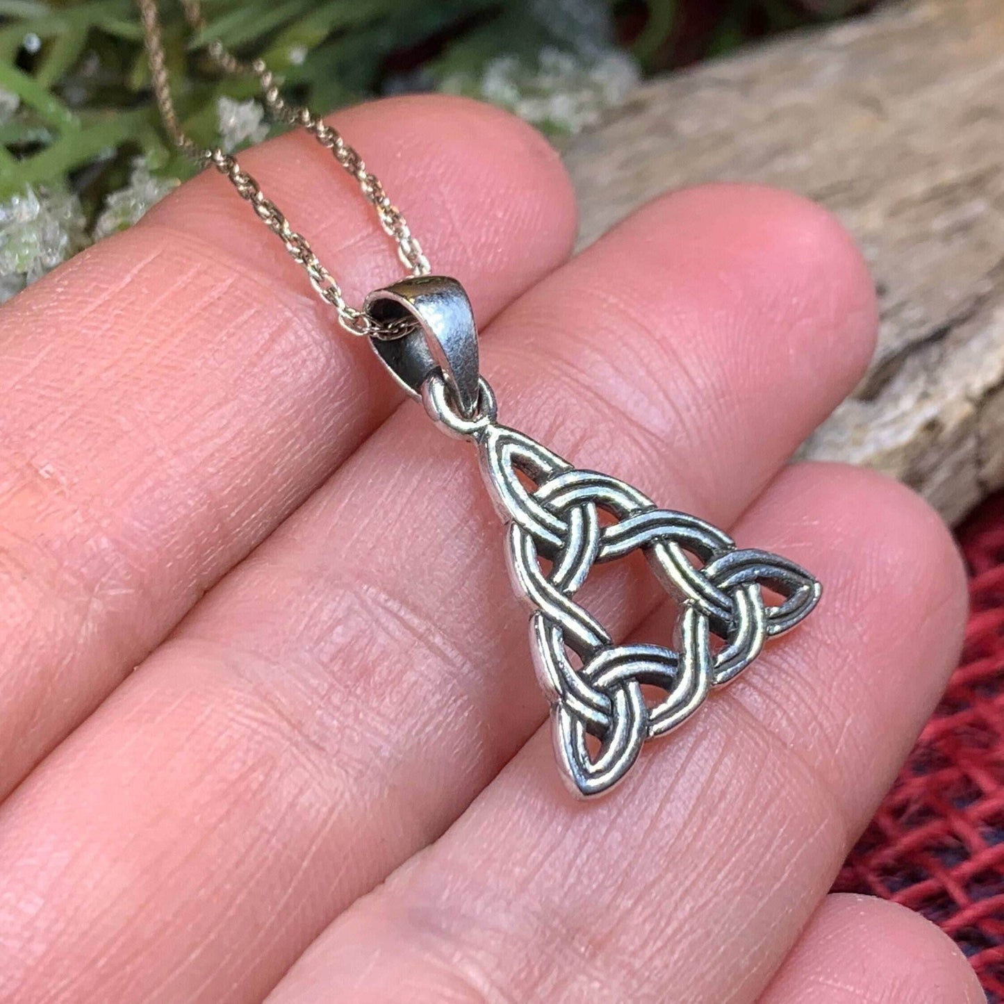 Destiny Celtic Knot Necklace - 18