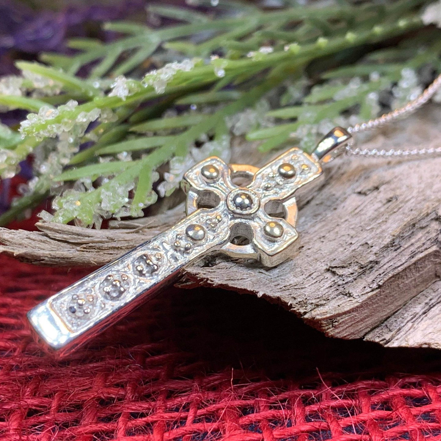 Saint Martin's Scottish Celtic Cross Necklace - 18