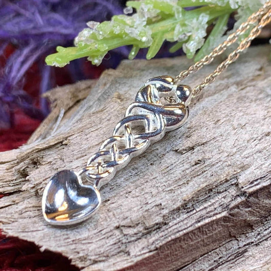 Welsh Loving Arms Love Spoon Necklace - 18