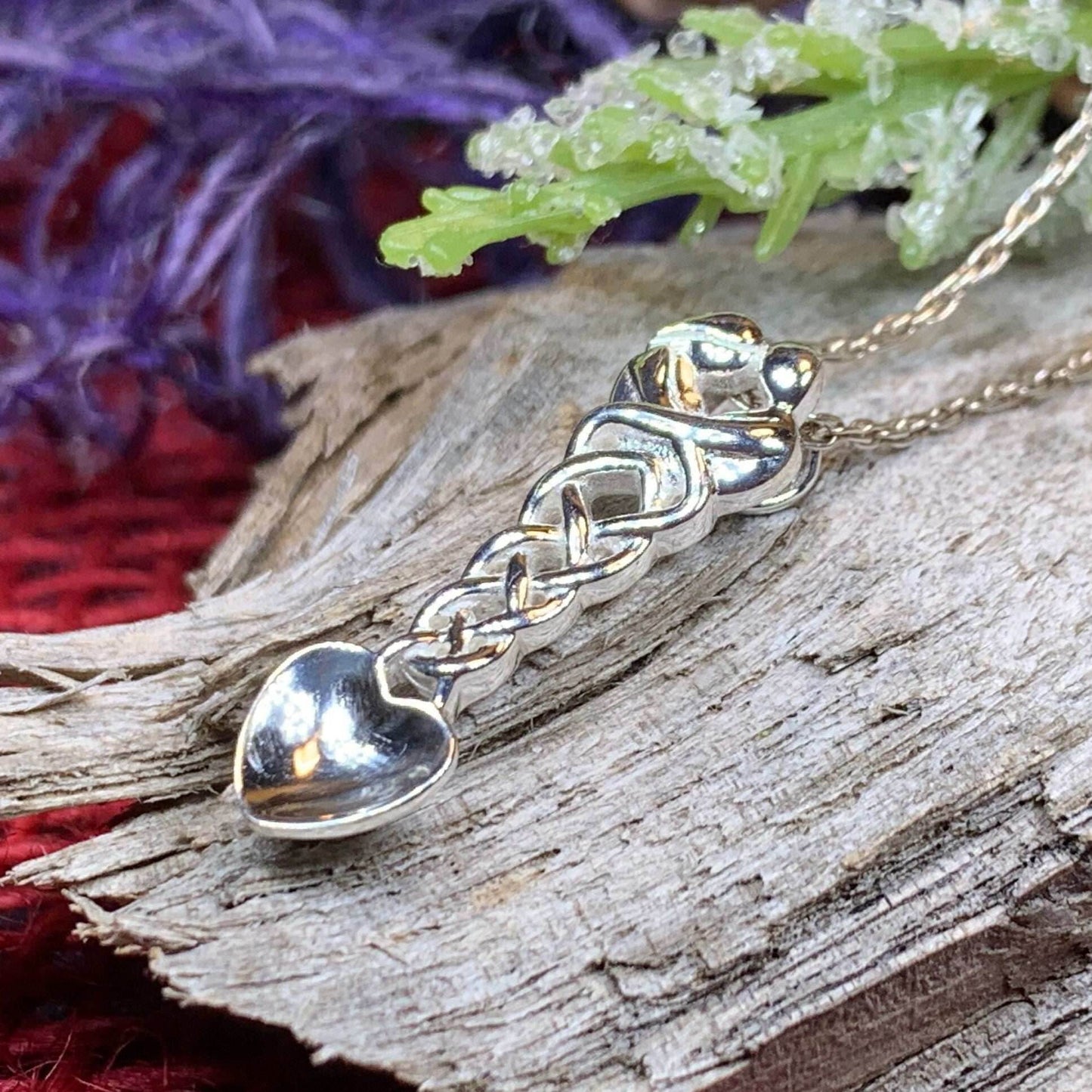 Welsh Loving Arms Love Spoon Necklace - 18