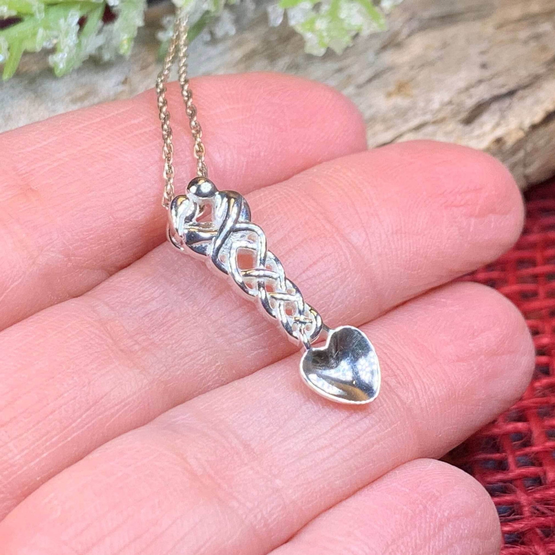 Welsh Loving Arms Love Spoon Necklace - 18