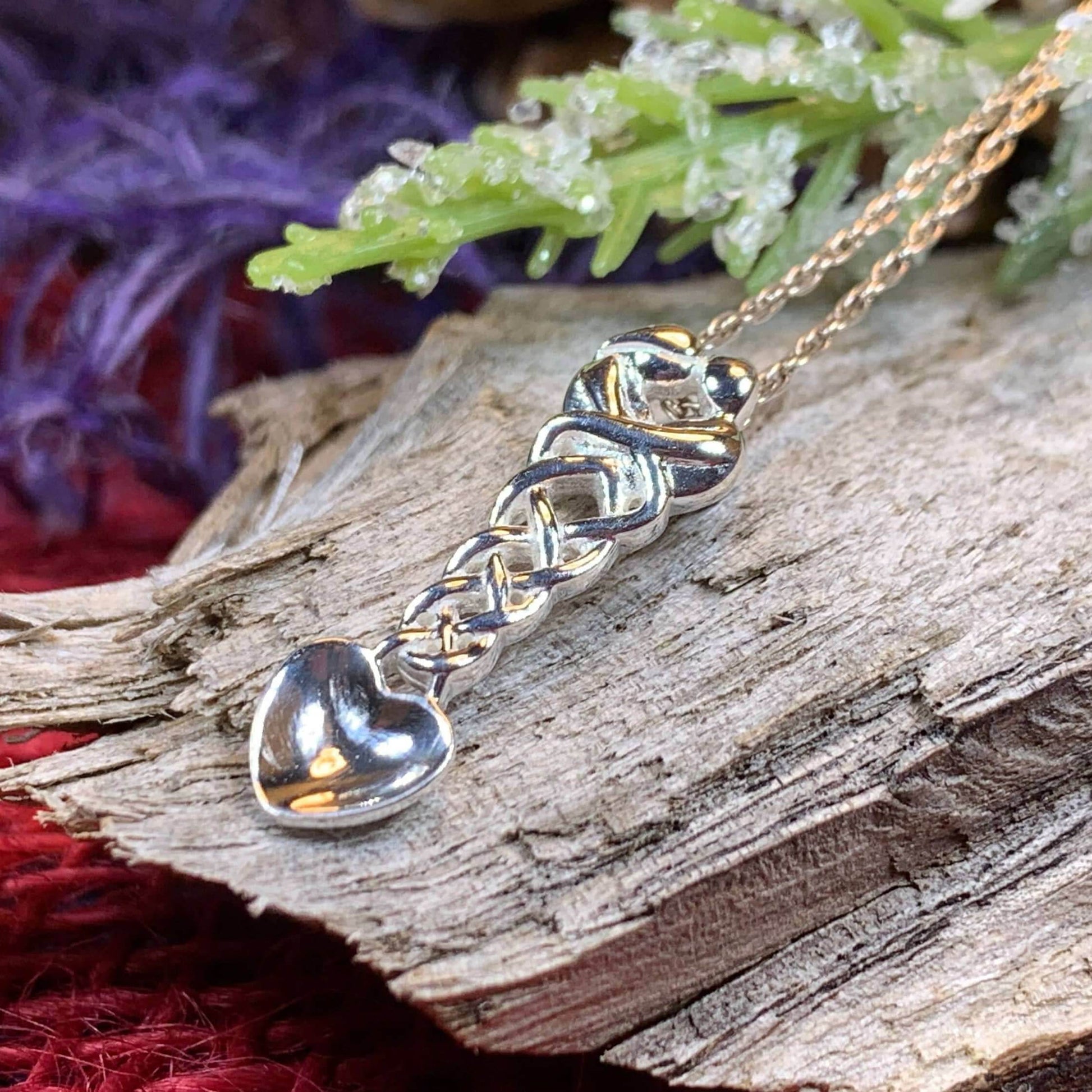 Welsh Loving Arms Love Spoon Necklace - 18