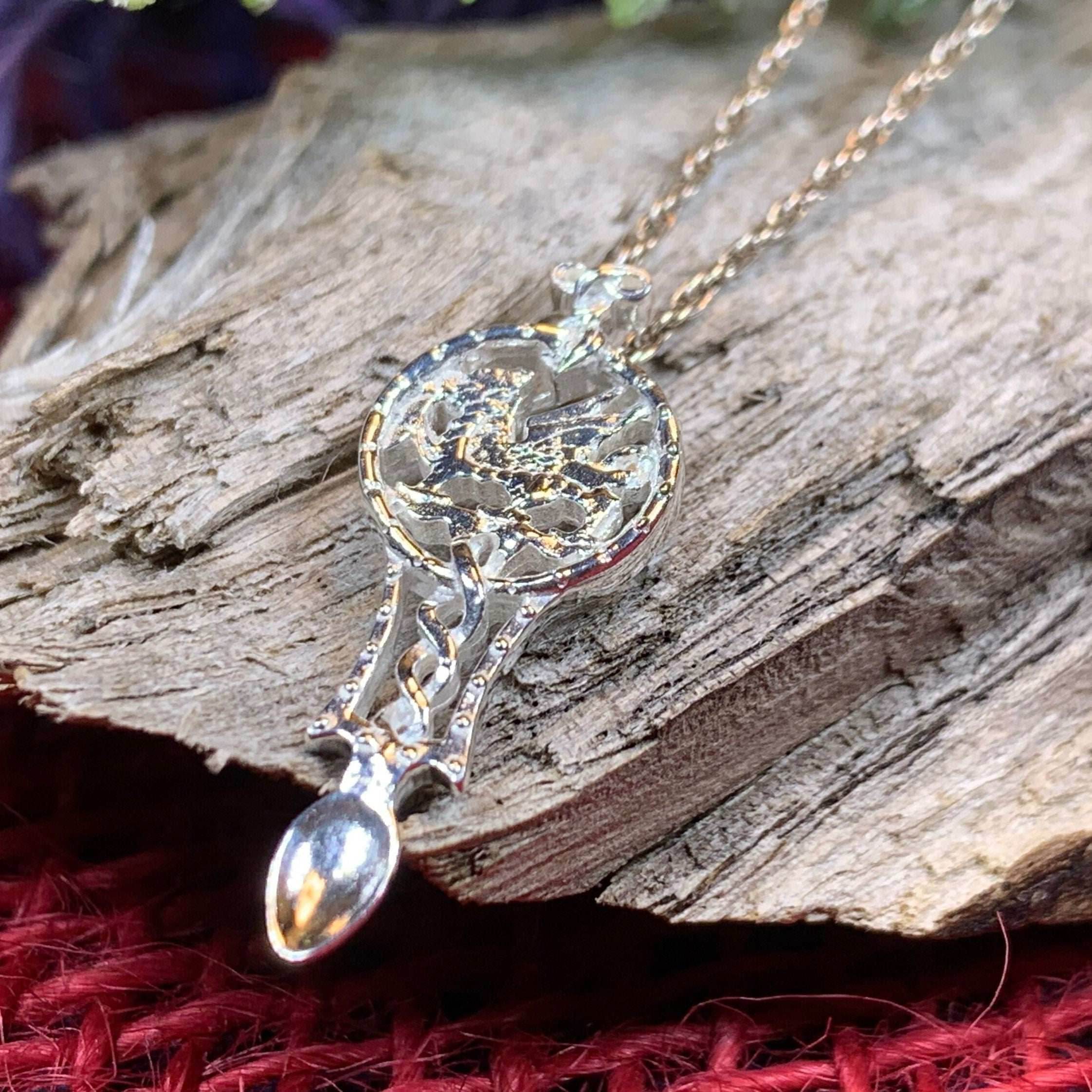 Welsh Dragon Love Spoon Necklace - 18