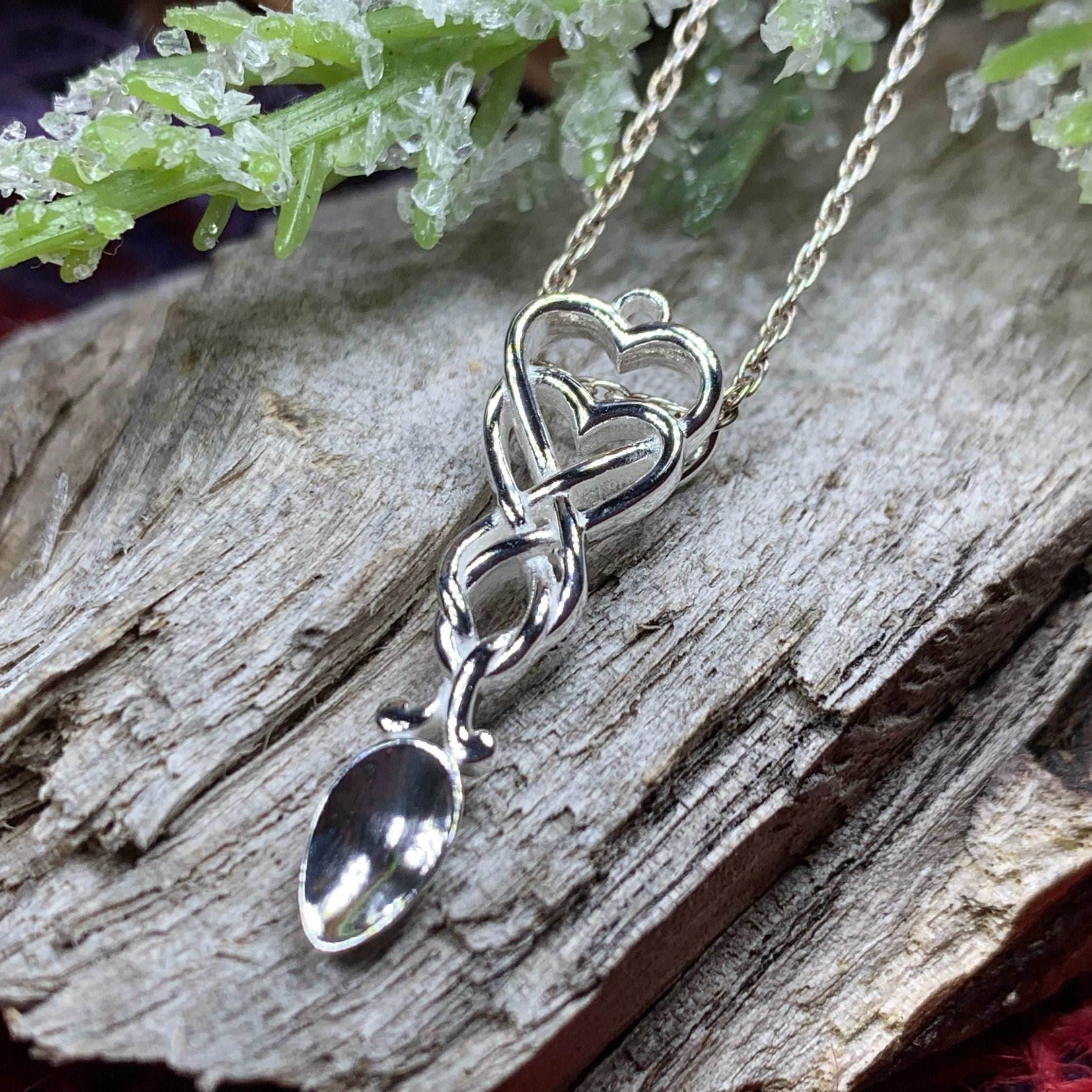Celtic Hearts Welsh Love Spoon Necklace - 18