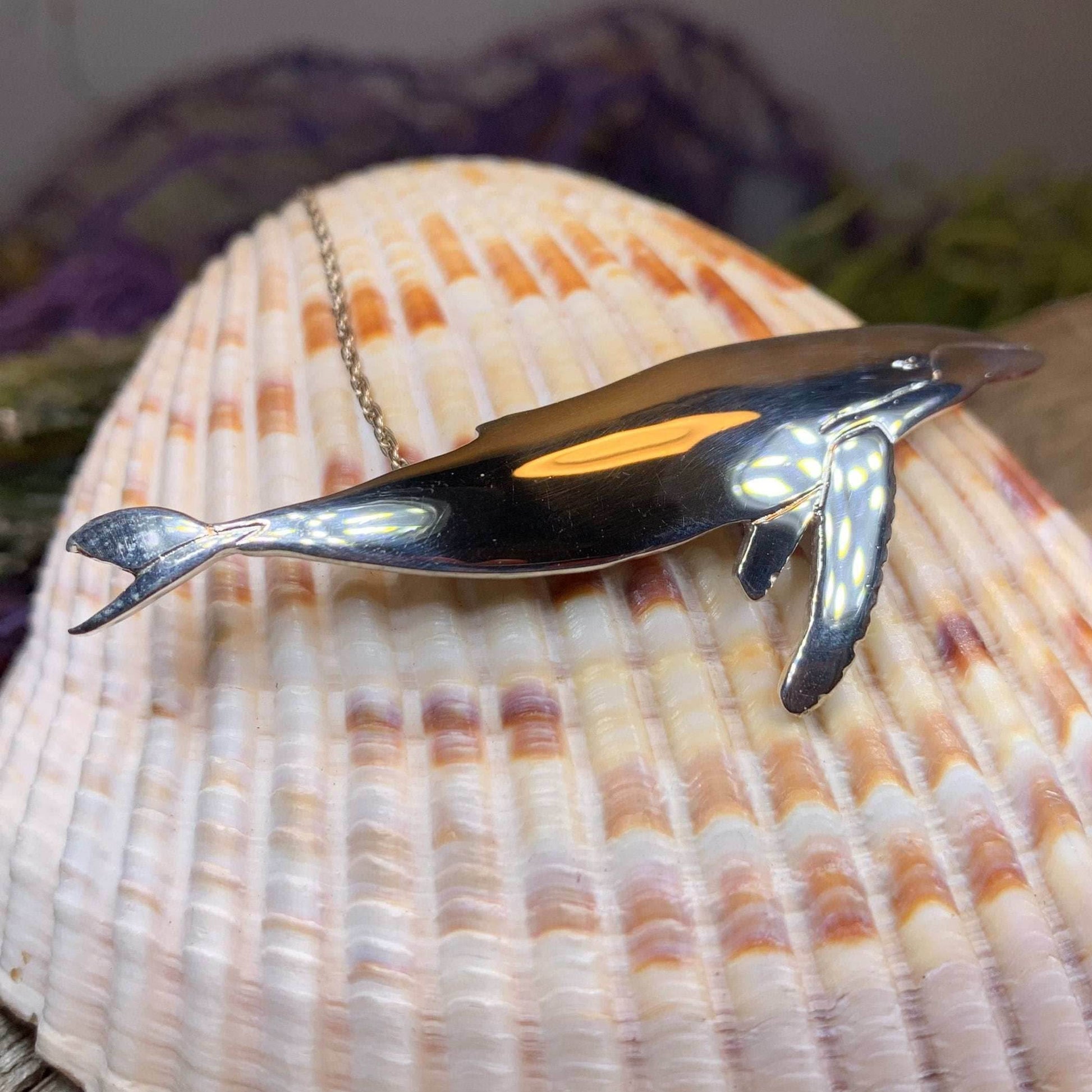 Realistic Humpback Whale Necklace - 18