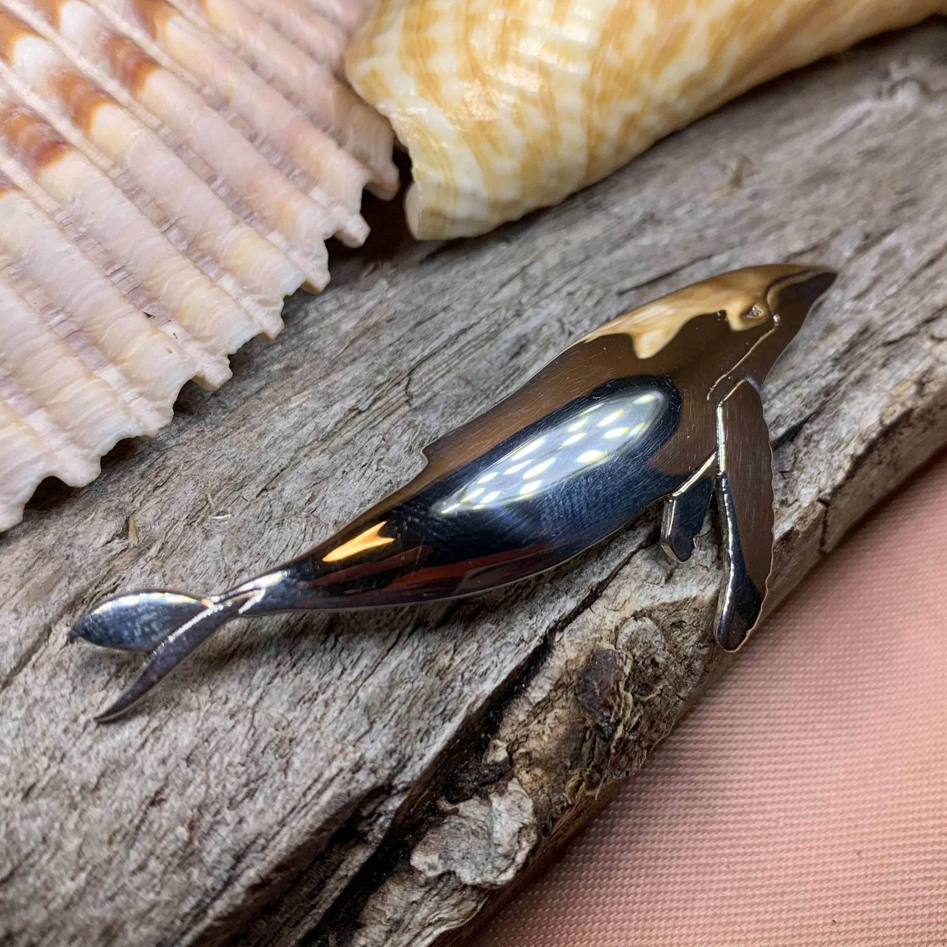 Realistic Humpback Whale Necklace - 18