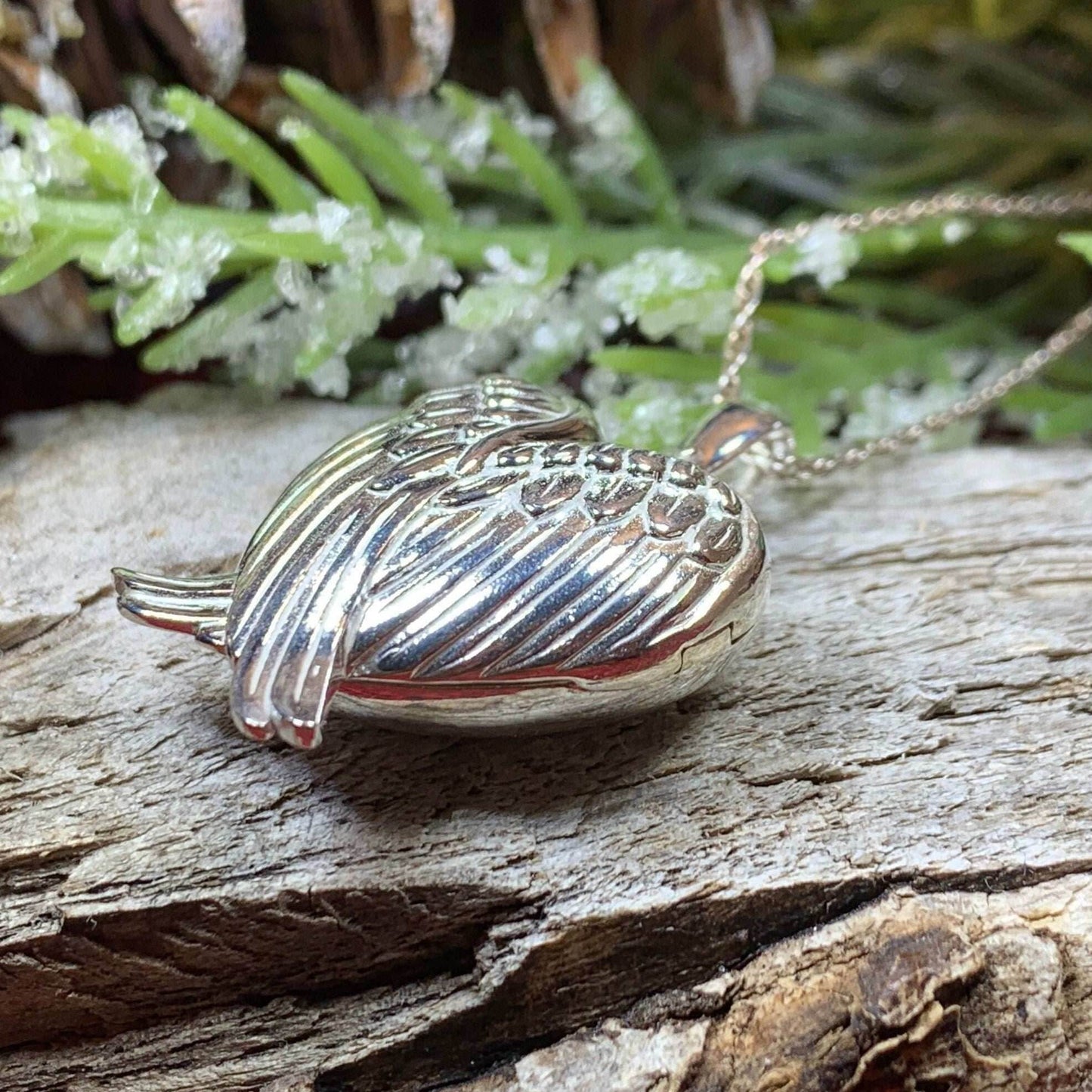 Florent Angel Wings Locket Necklace - 18