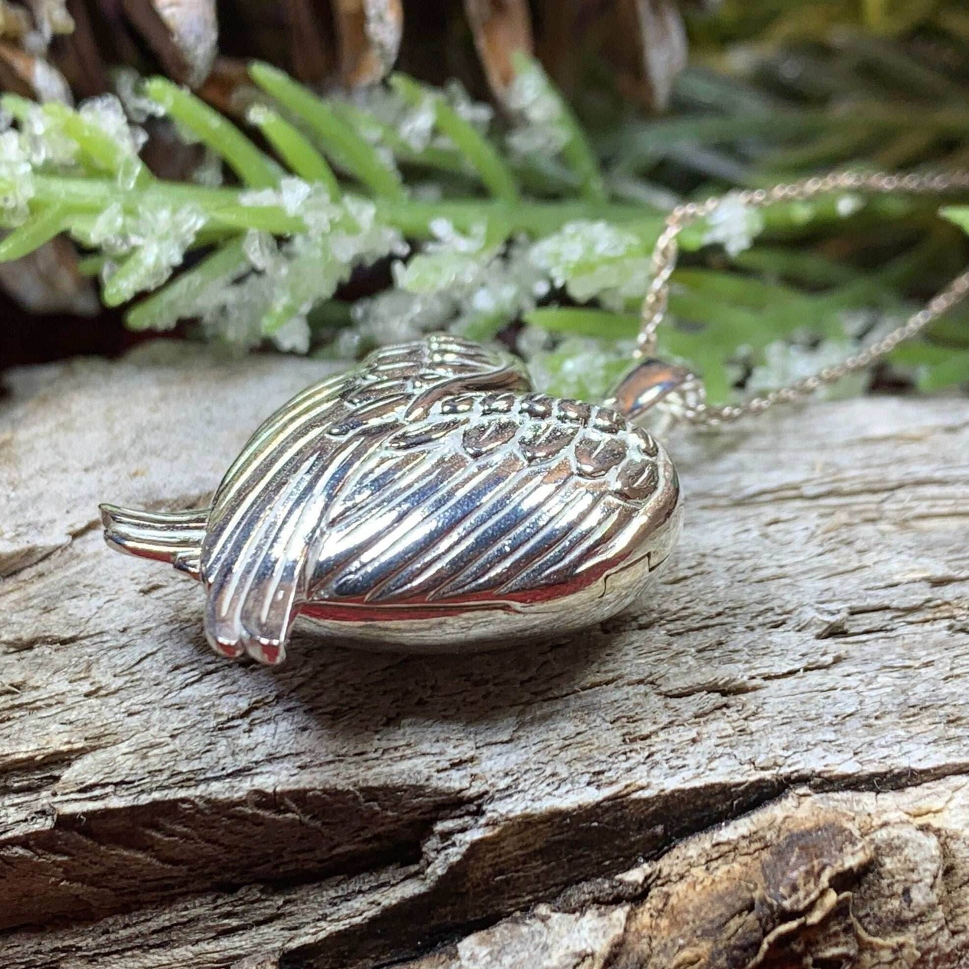 Florent Angel Wings Locket Necklace - 18