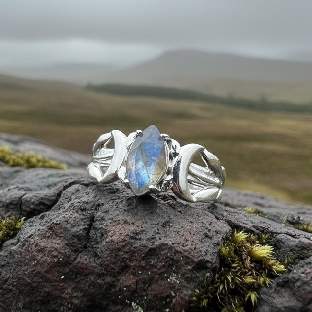 Solstice Triple Moon Ring