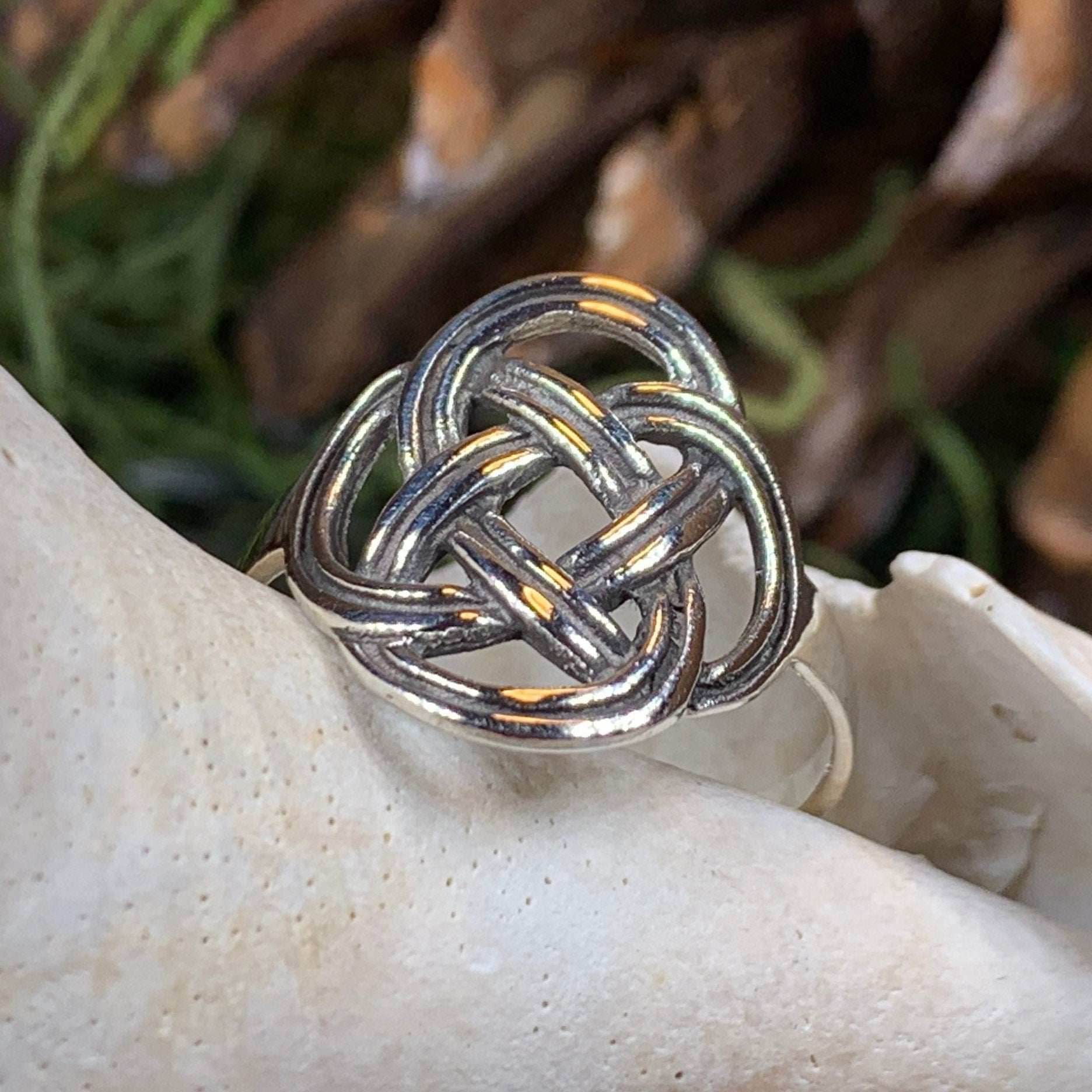 Ailre Celtic Knot Ring - 6