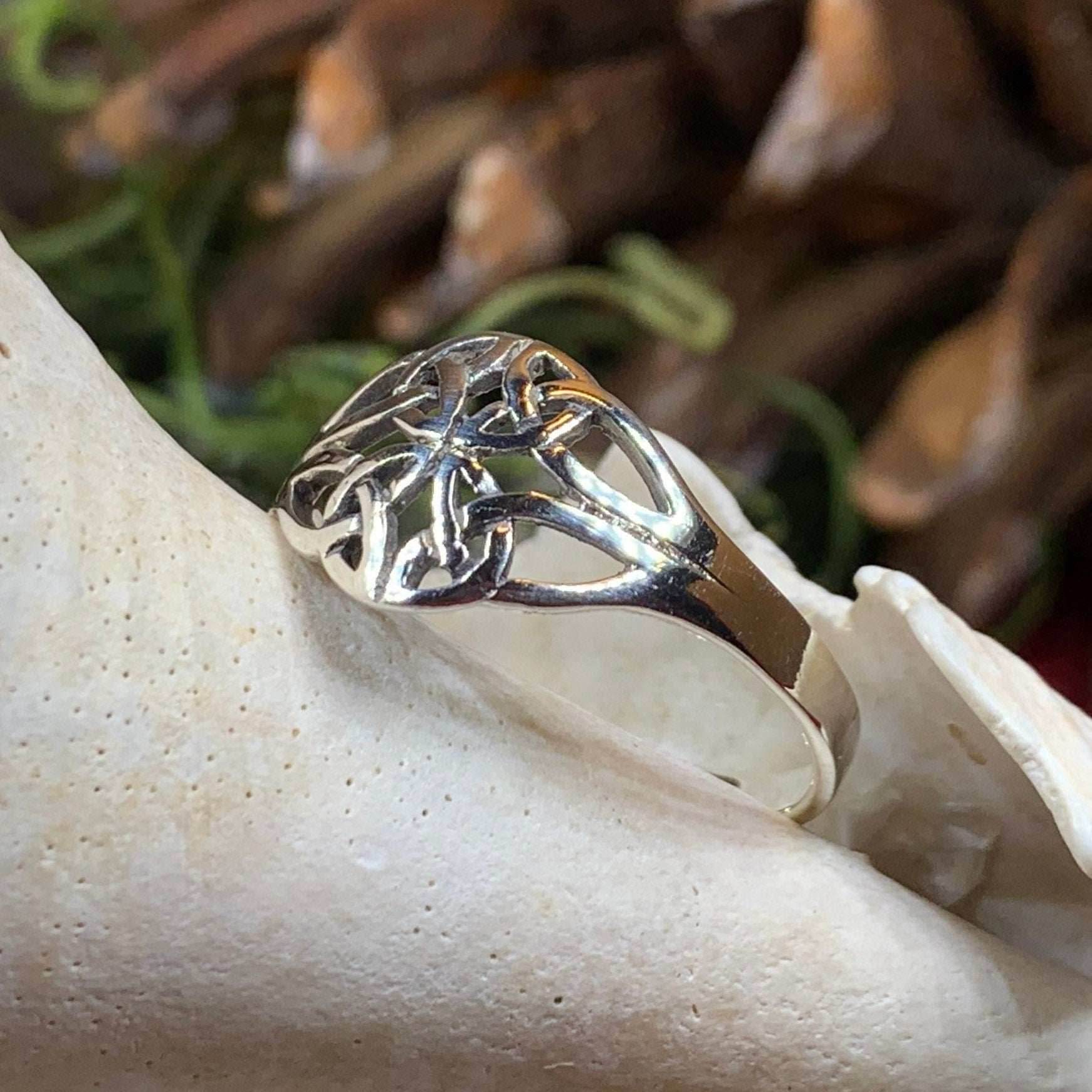 Eiyen Celtic Knot Ring - 6